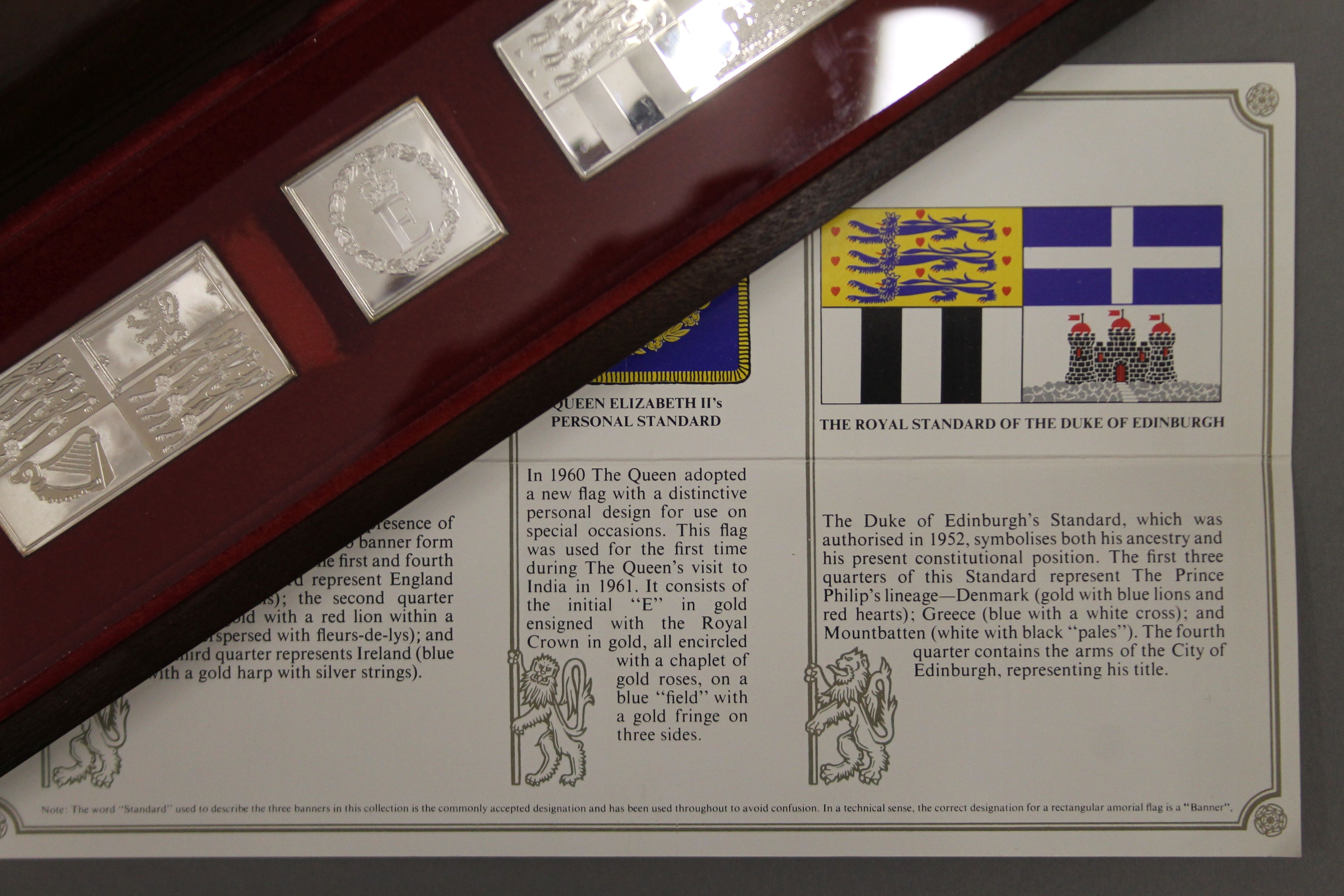 A boxed set of The Queens Silver Jubilee Standards and a Queen Elizabeth II 90th Birthday crown. - Image 4 of 9