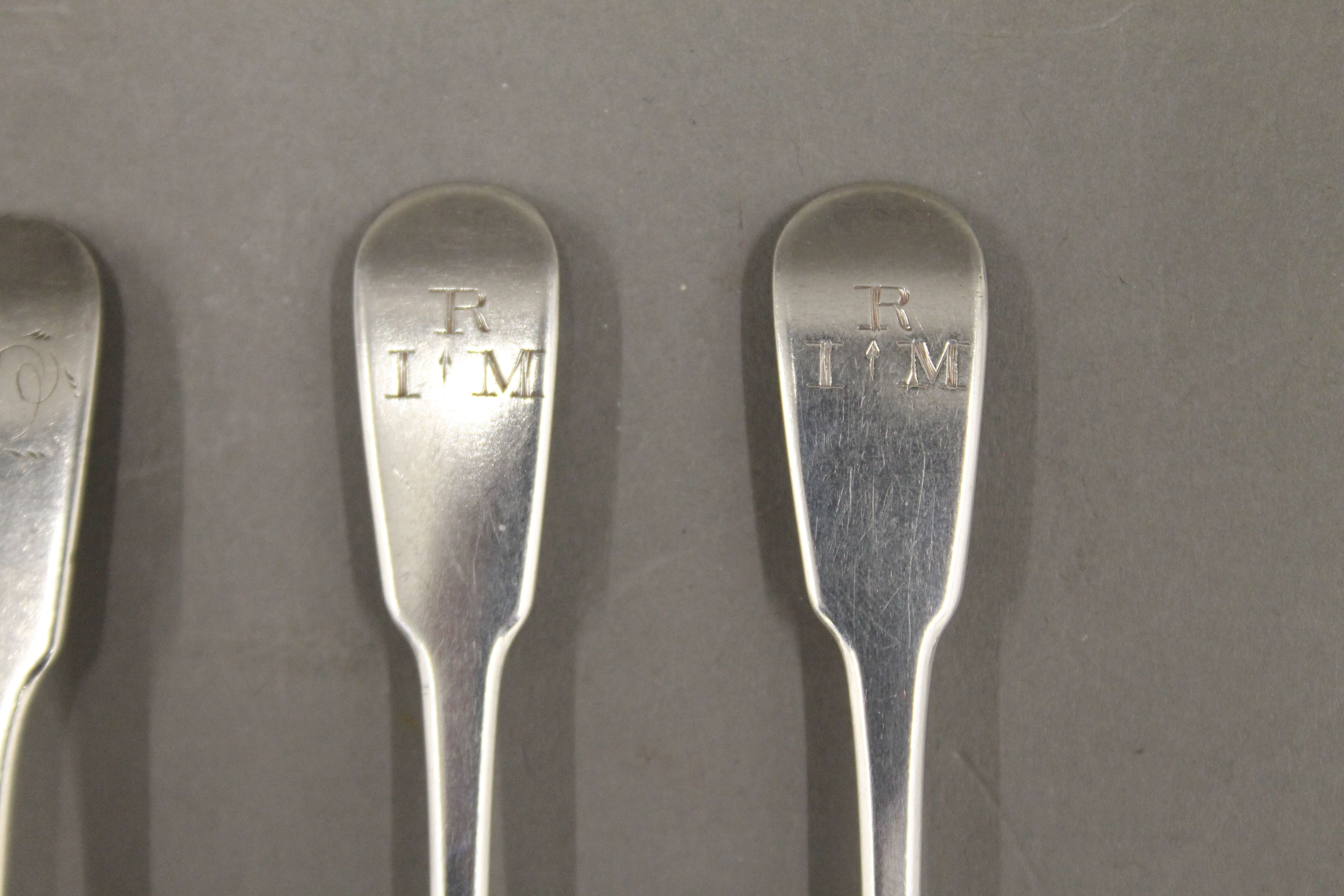 Three Fiddle Pattern teaspoons by London maker William Bateman and two others. 74.6 grammes. - Image 2 of 7