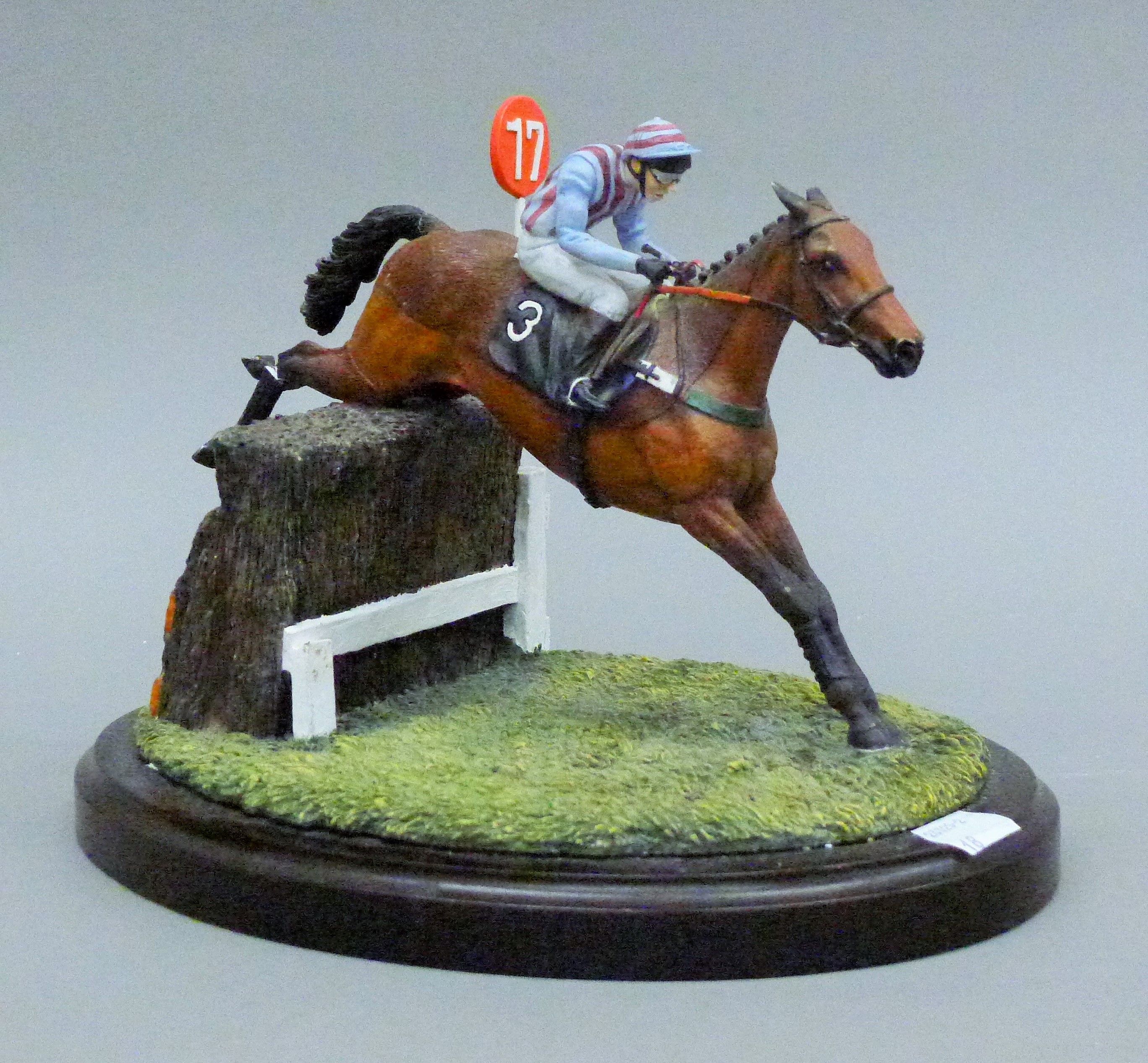 A resin model of Best Mate, triple gold cup winner. 26 cm long. - Image 3 of 3