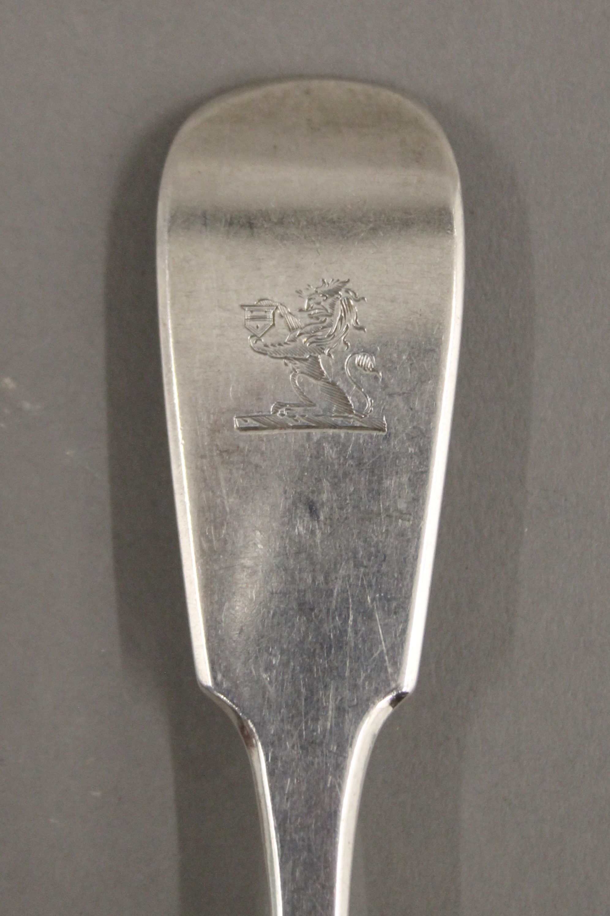 A large quantity of silver flatware. 1777.8 grammes. - Image 3 of 7