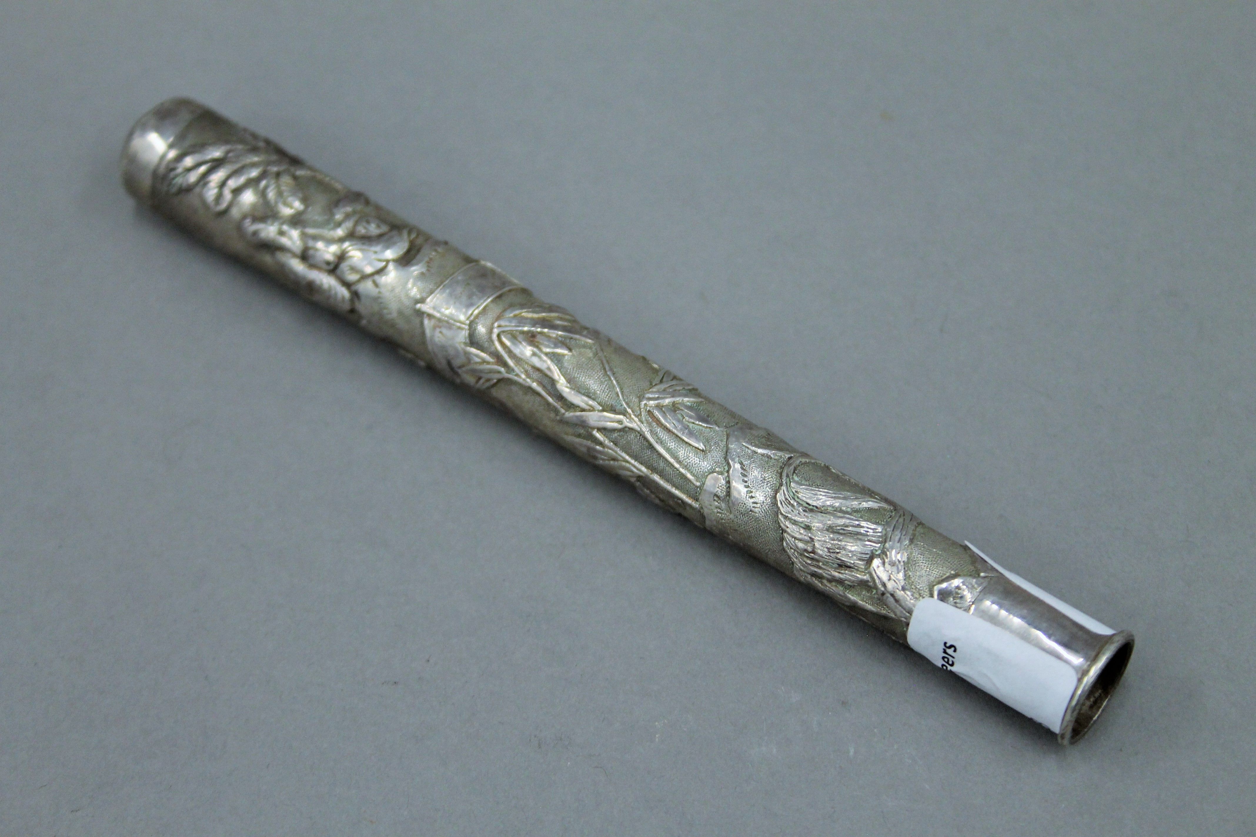A Chinese unmarked silver parasol handle. 15 cm high. - Image 2 of 3