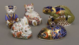 Five Crown Derby animal form paperweights.