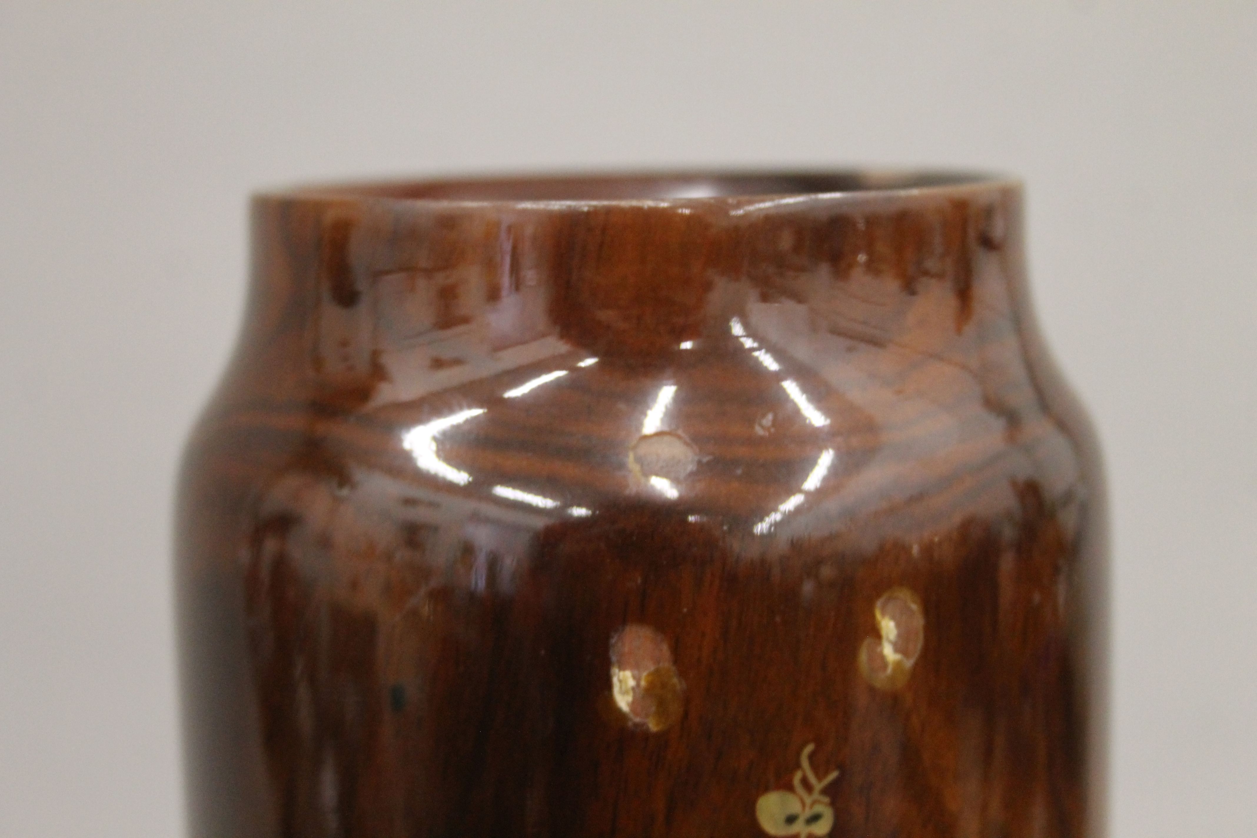 A 19th century Japanese turned wooden lacquered vase with mother-of-pearl inlay on a wooden stand - Image 3 of 8