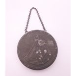 A German WWI photograph pendant. 4.5 cm diameter.