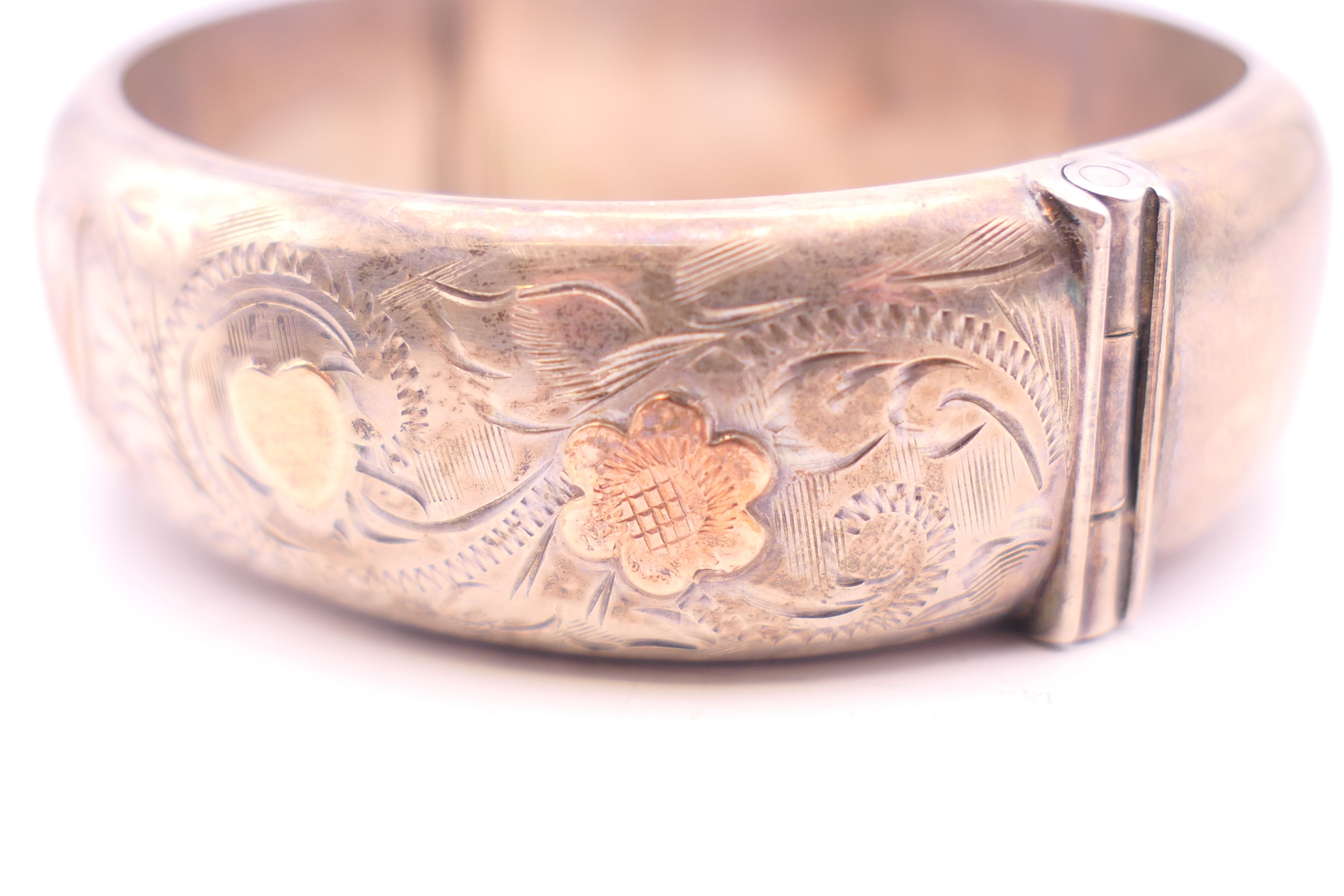 Two unmarked gold mounted silver bangle form bracelets. - Image 8 of 9