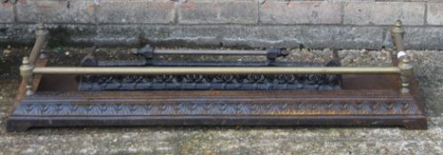 Two Victorian brass and iron fenders. The largest 98 cm wide.