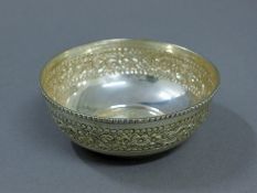 A Middle Eastern silver sugar bowl. 11 cm diameter. 71 grammes.