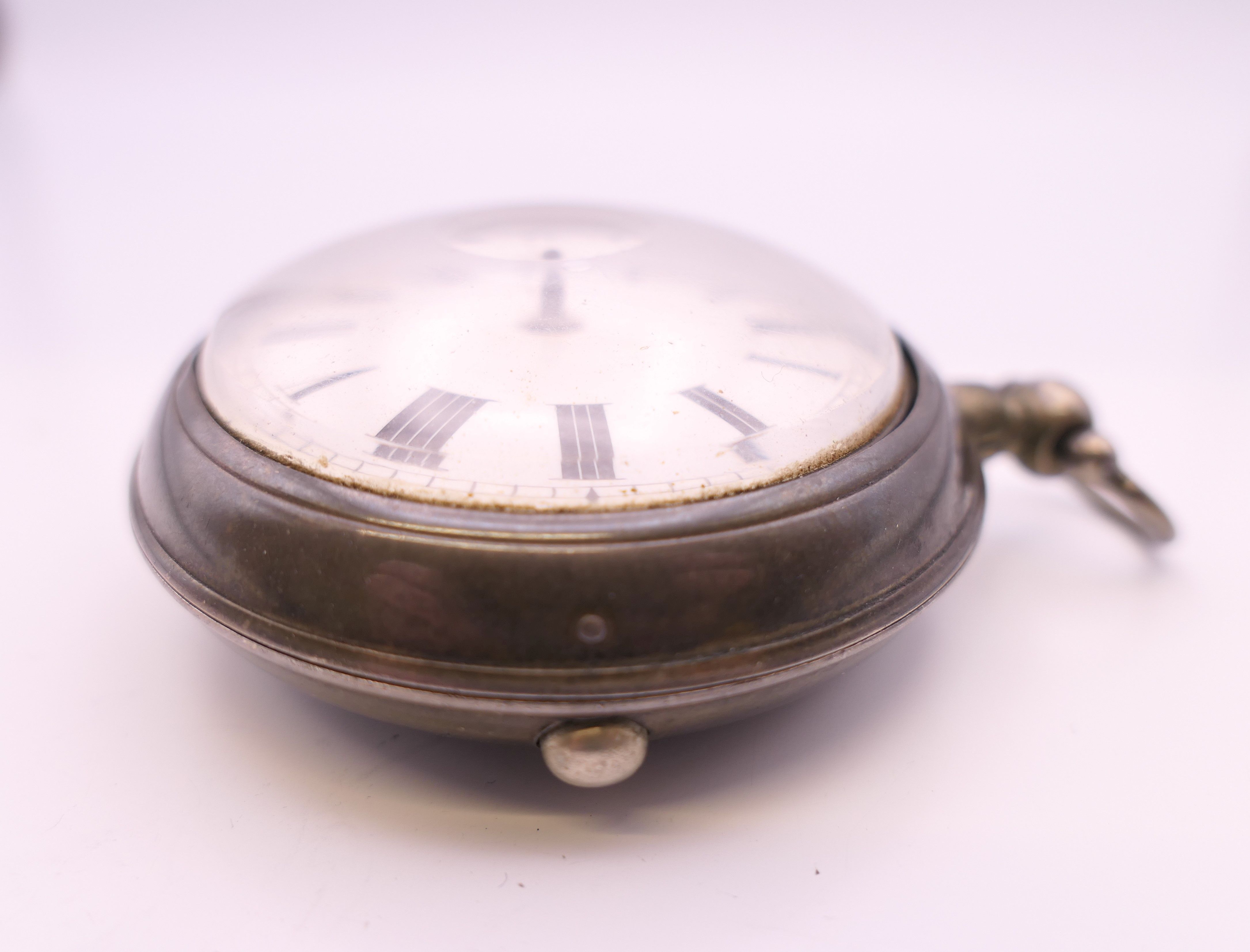 A Georgian silver pair case pocket watch, Wm Moorehouse, London, hallmarked 1800. 5.5 cm diameter. - Image 2 of 13