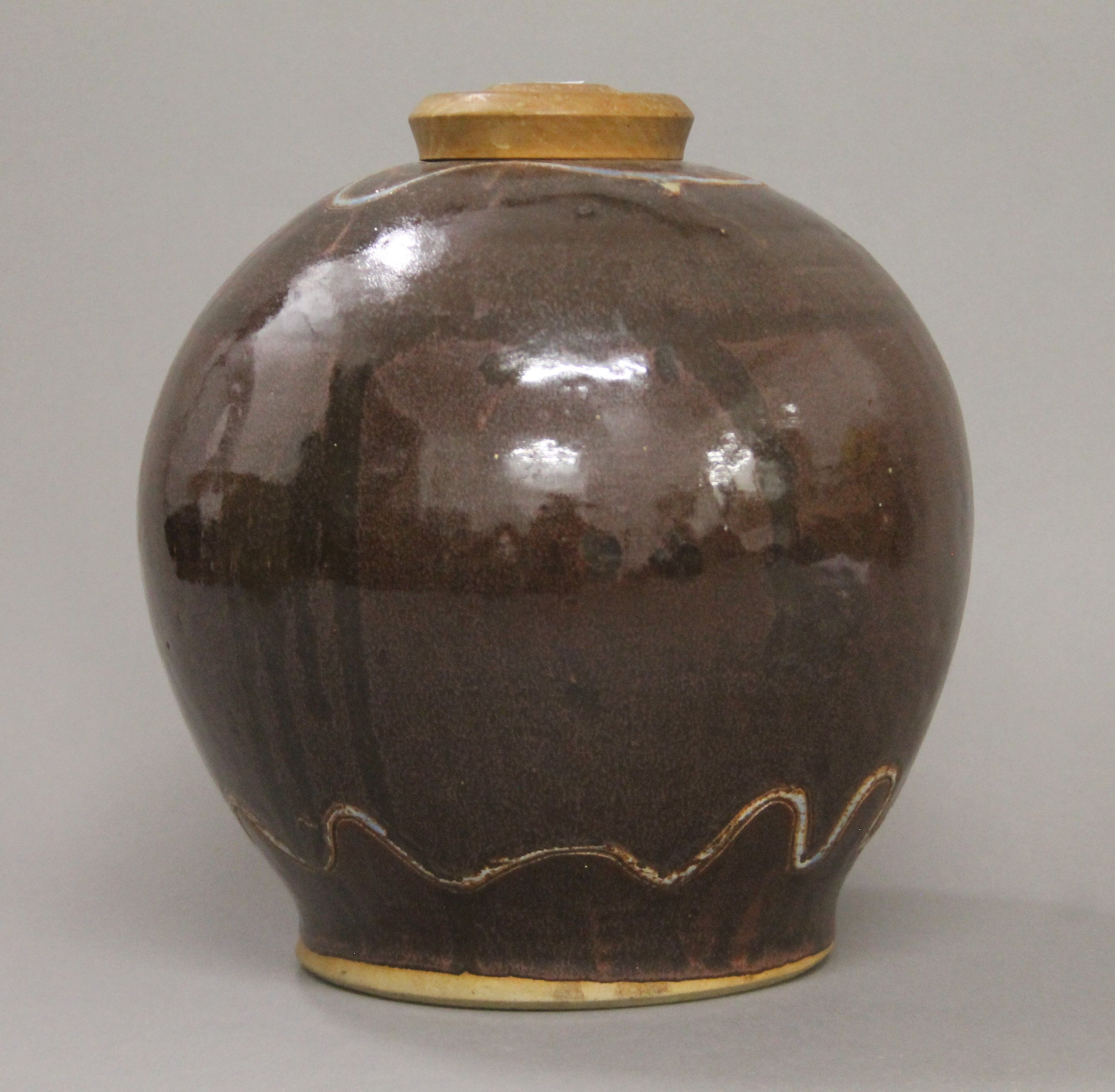 A Japanese studio pottery vase. 25.5 cm high. - Image 2 of 3