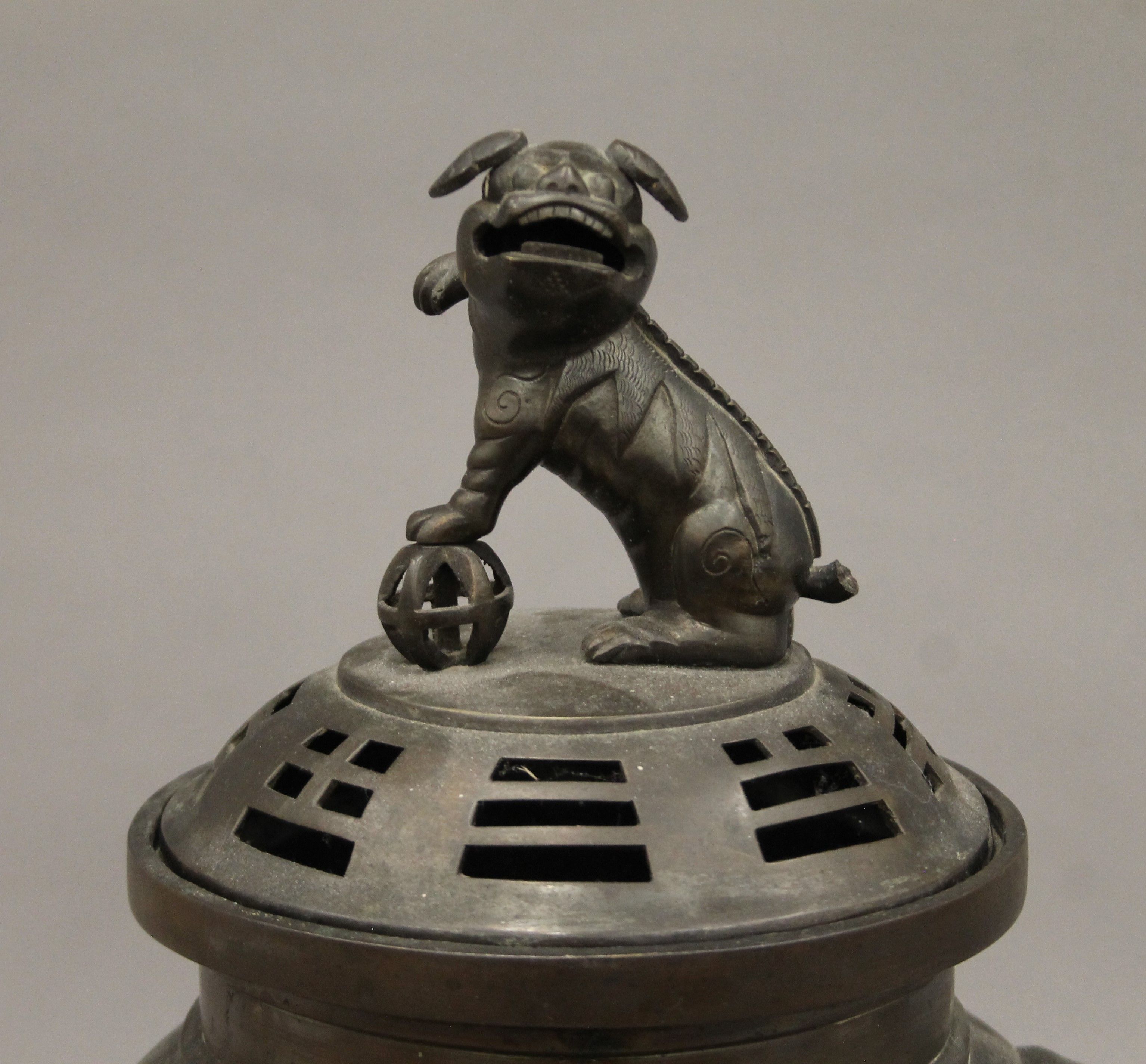 A Chinese bronze censer. 35 cm high. - Image 3 of 7