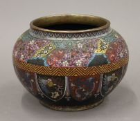 A cloisonne jardiniere and a Japanese lidded vase. The former 13 cm high.