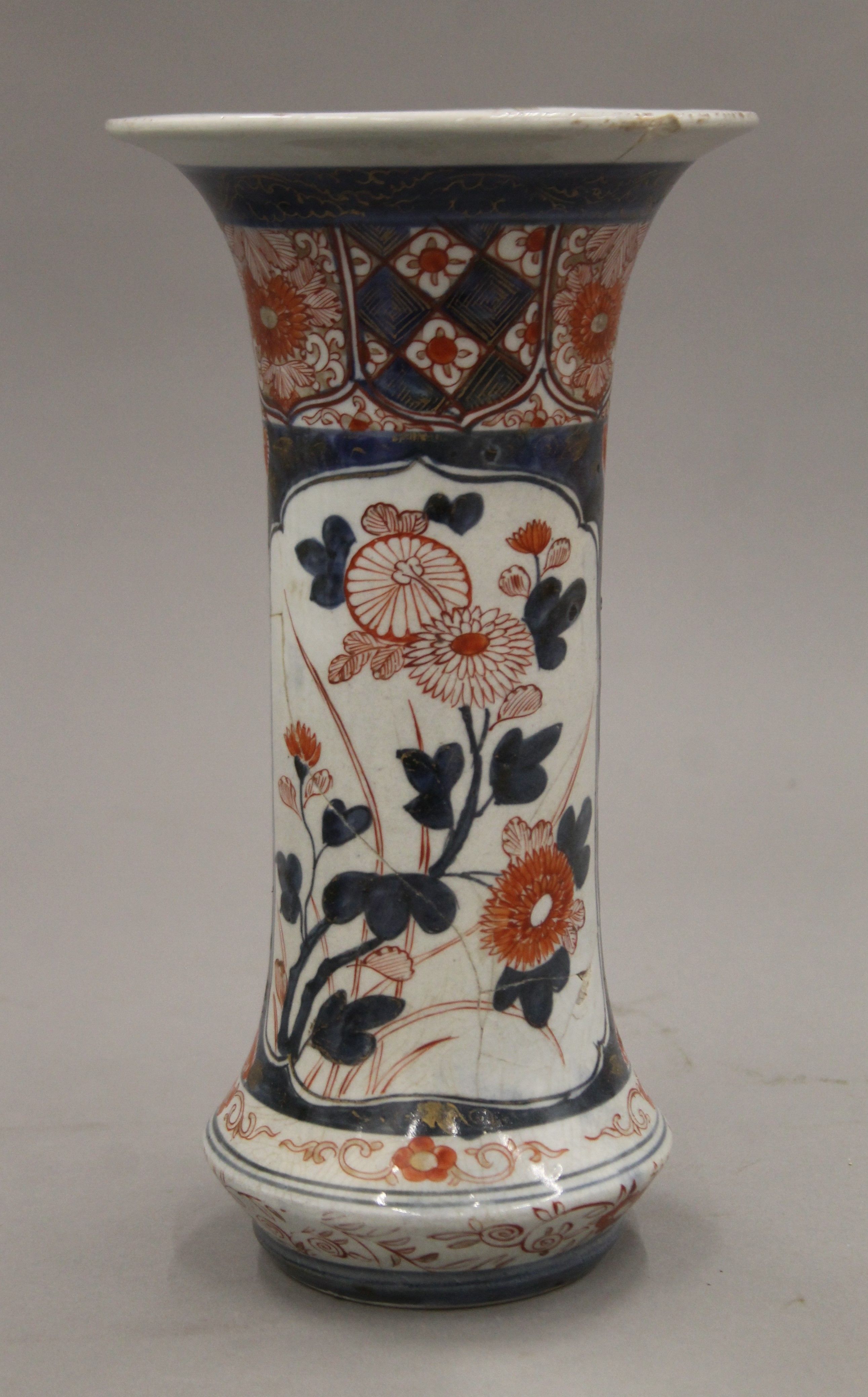 A quantity of Oriental ceramics, comprising a 'Famille Jeaune' vase together with a globular vase, - Image 22 of 26