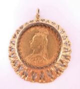 An 1891 gold sovereign in 9 ct gold mount. 3.5 cm high. 13.9 grammes total weight.
