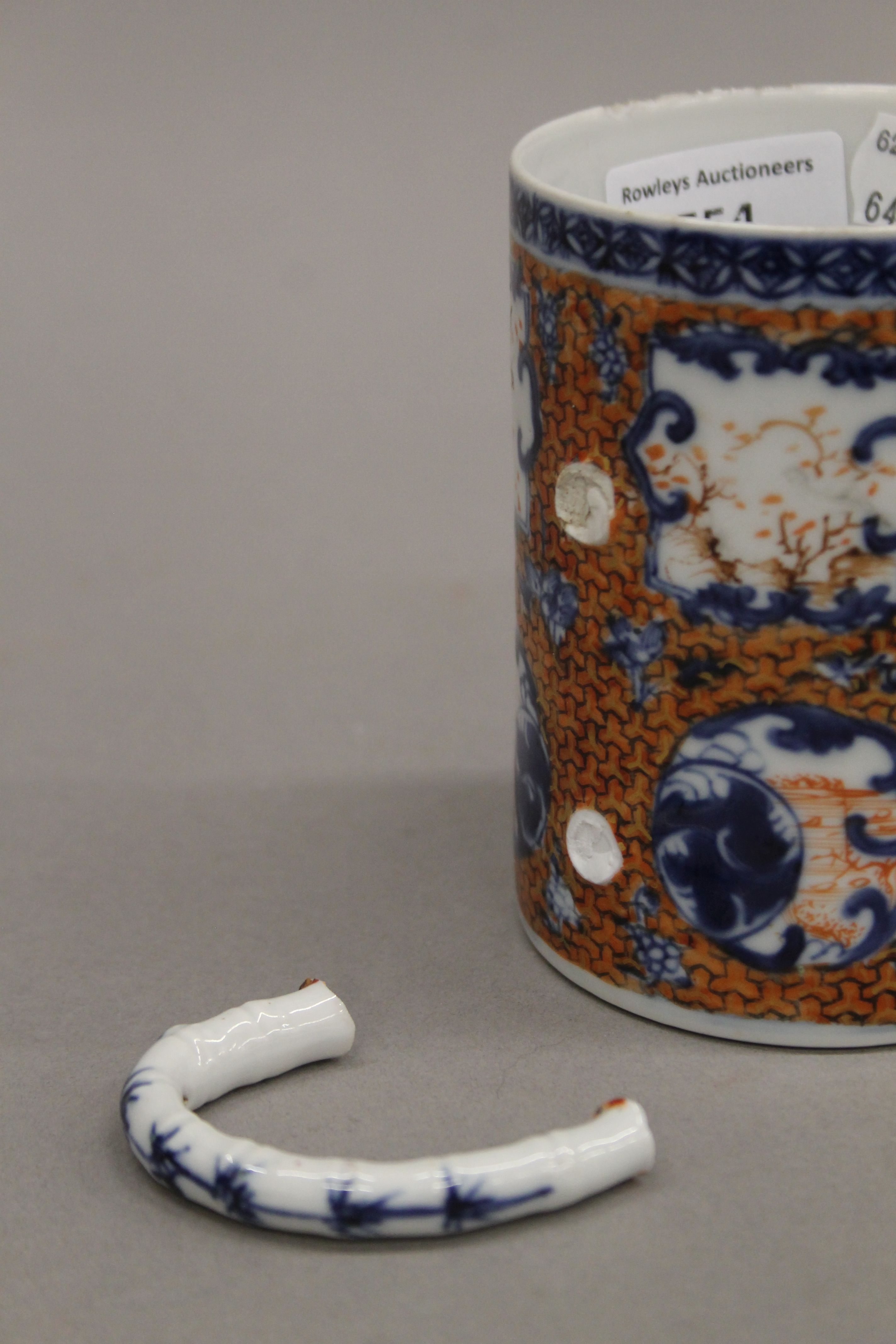 An 18th century Chinese Export tankard. 11 cm high. - Image 3 of 6