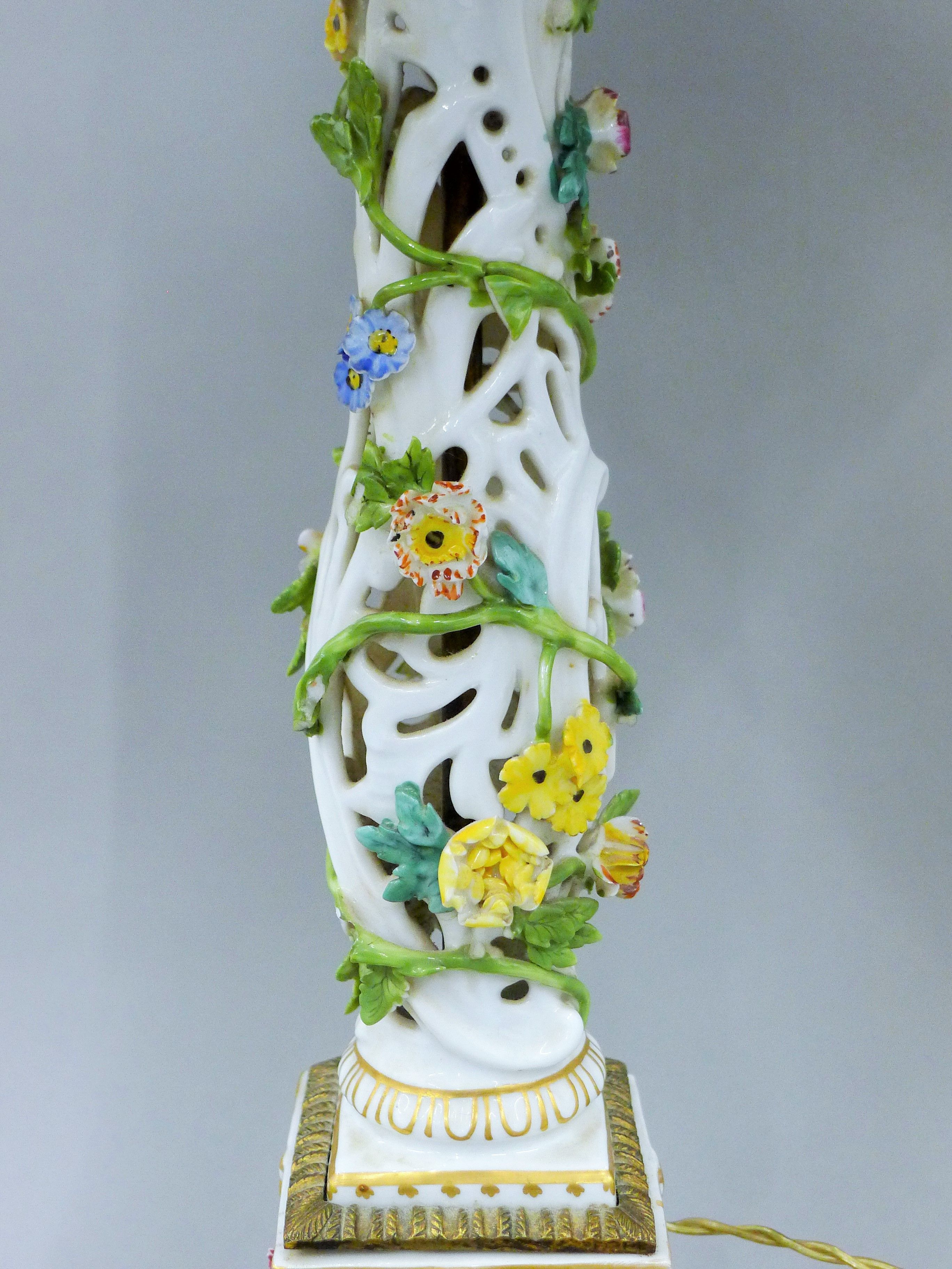 An early 20th century Samson porcelain reticulated and flower encrusted columnar lamp base with - Image 3 of 6
