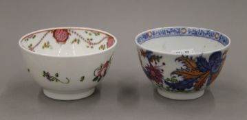Two 18th century English tea bowls. The largest 8.5 cm diameter.
