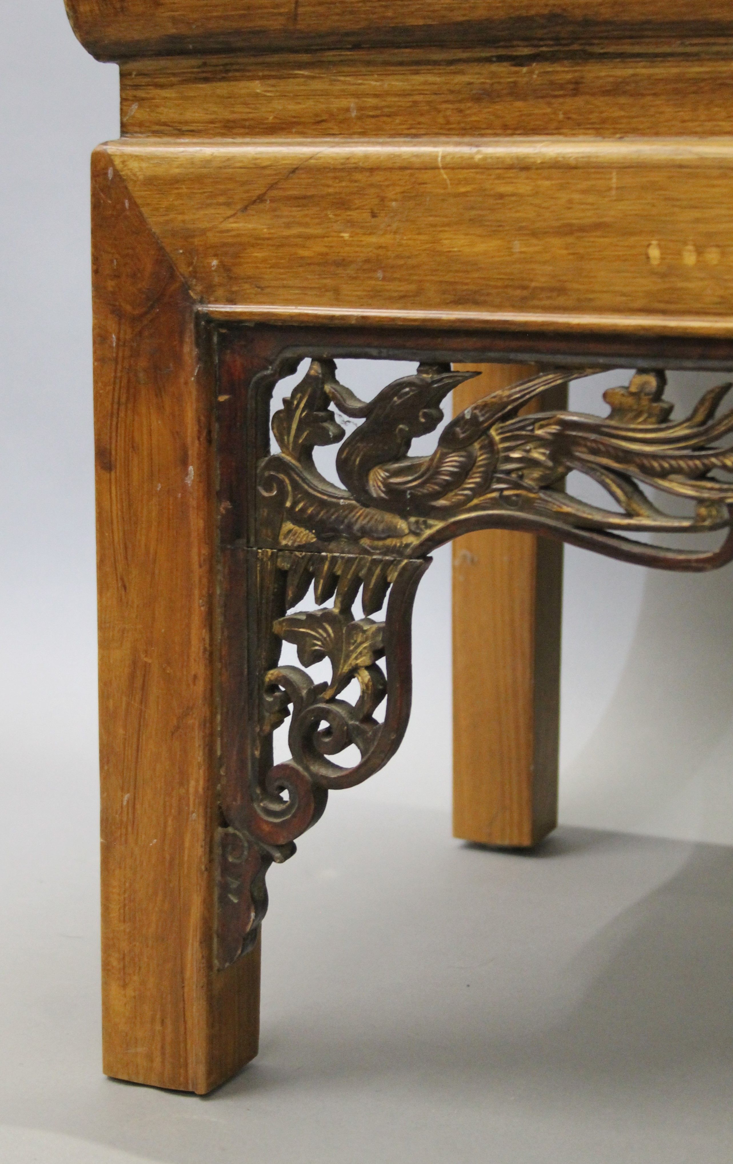 A Chinese low table. 120.5 cm long. - Image 5 of 6
