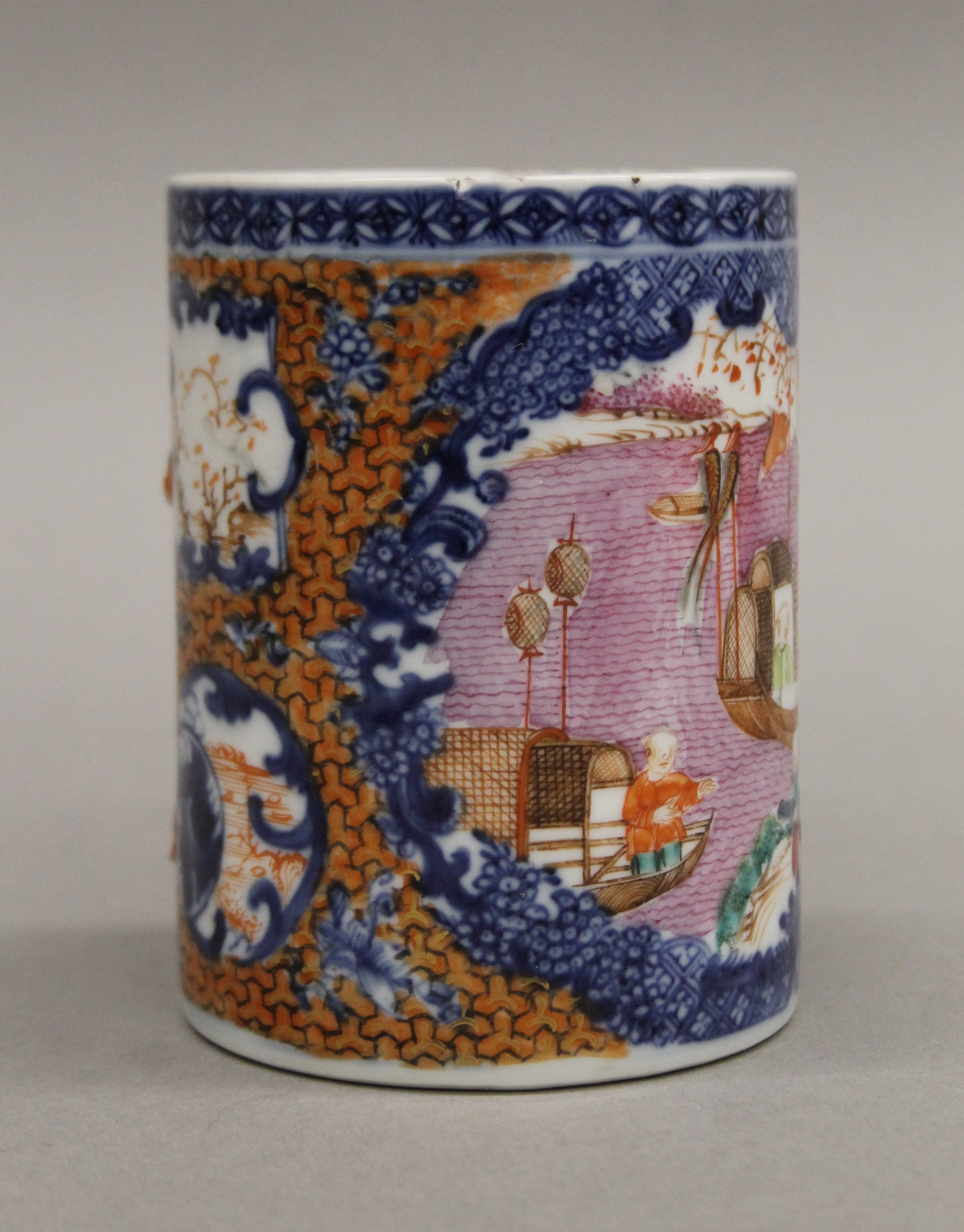 An 18th century Chinese Export tankard. 11 cm high. - Image 2 of 6