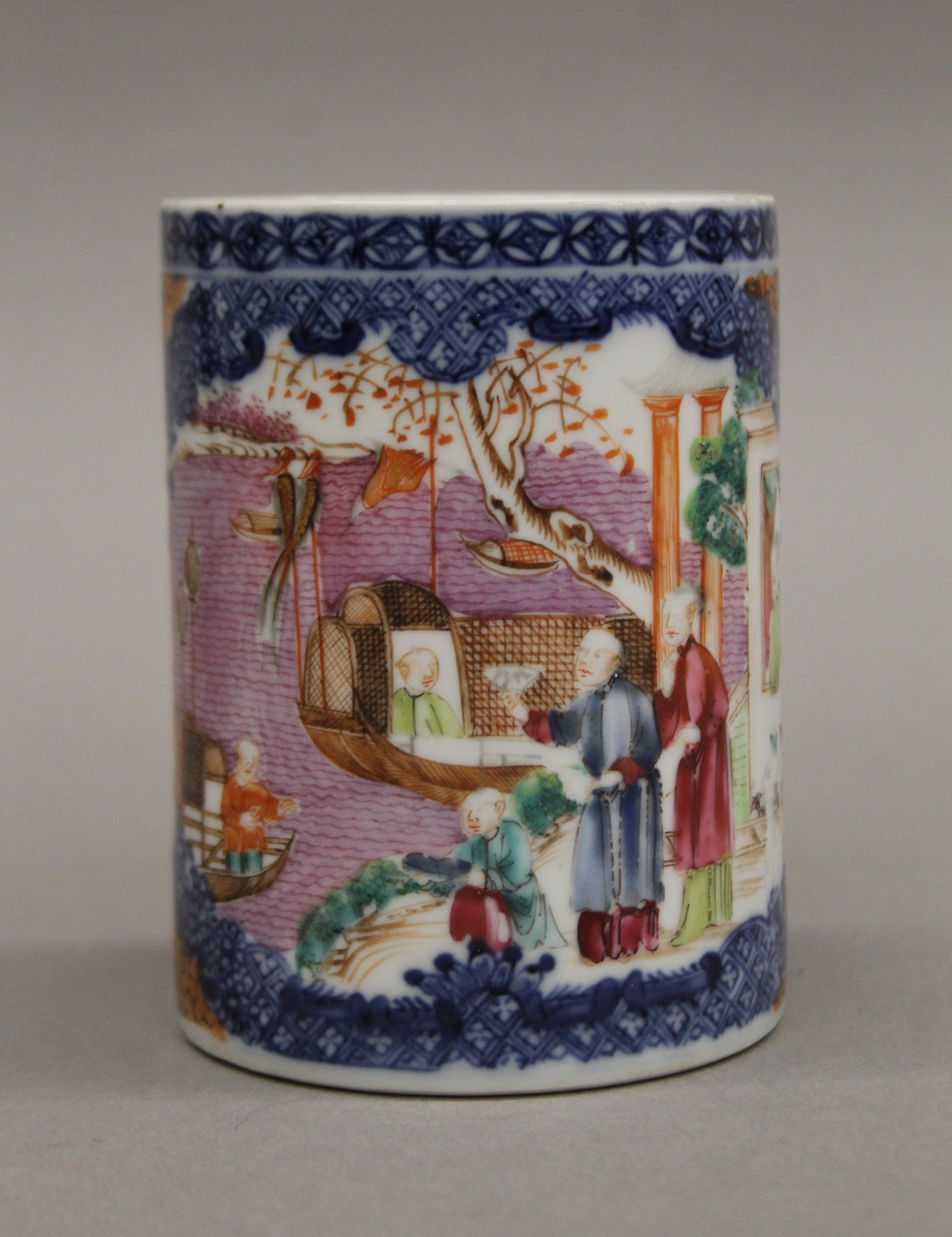 An 18th century Chinese Export tankard. 11 cm high. - Image 4 of 6