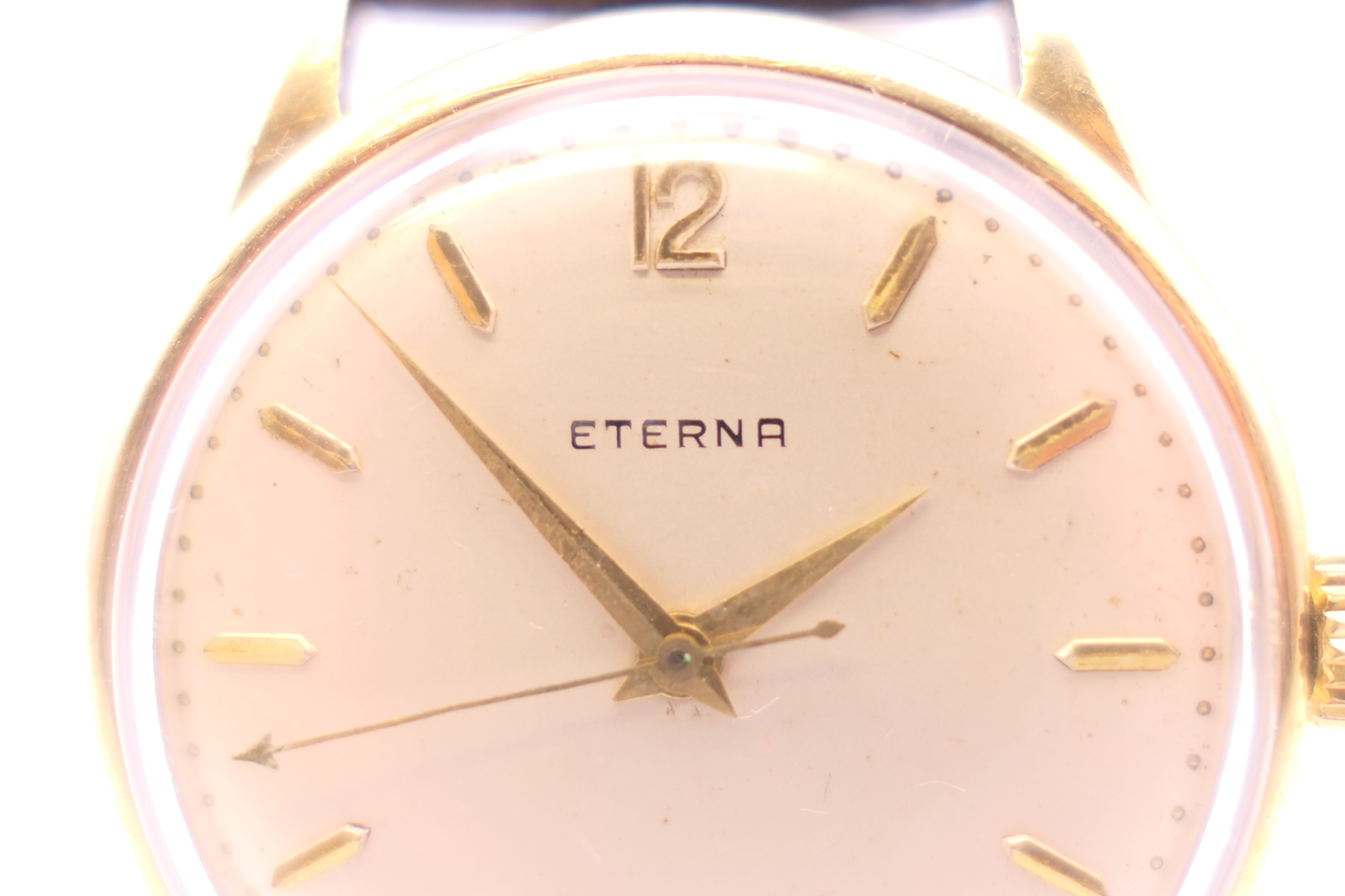 A 9 ct gold cased Eterna wristwatch inscribed to back WHL Dec 1961. 3.5 cm wide. - Image 2 of 7