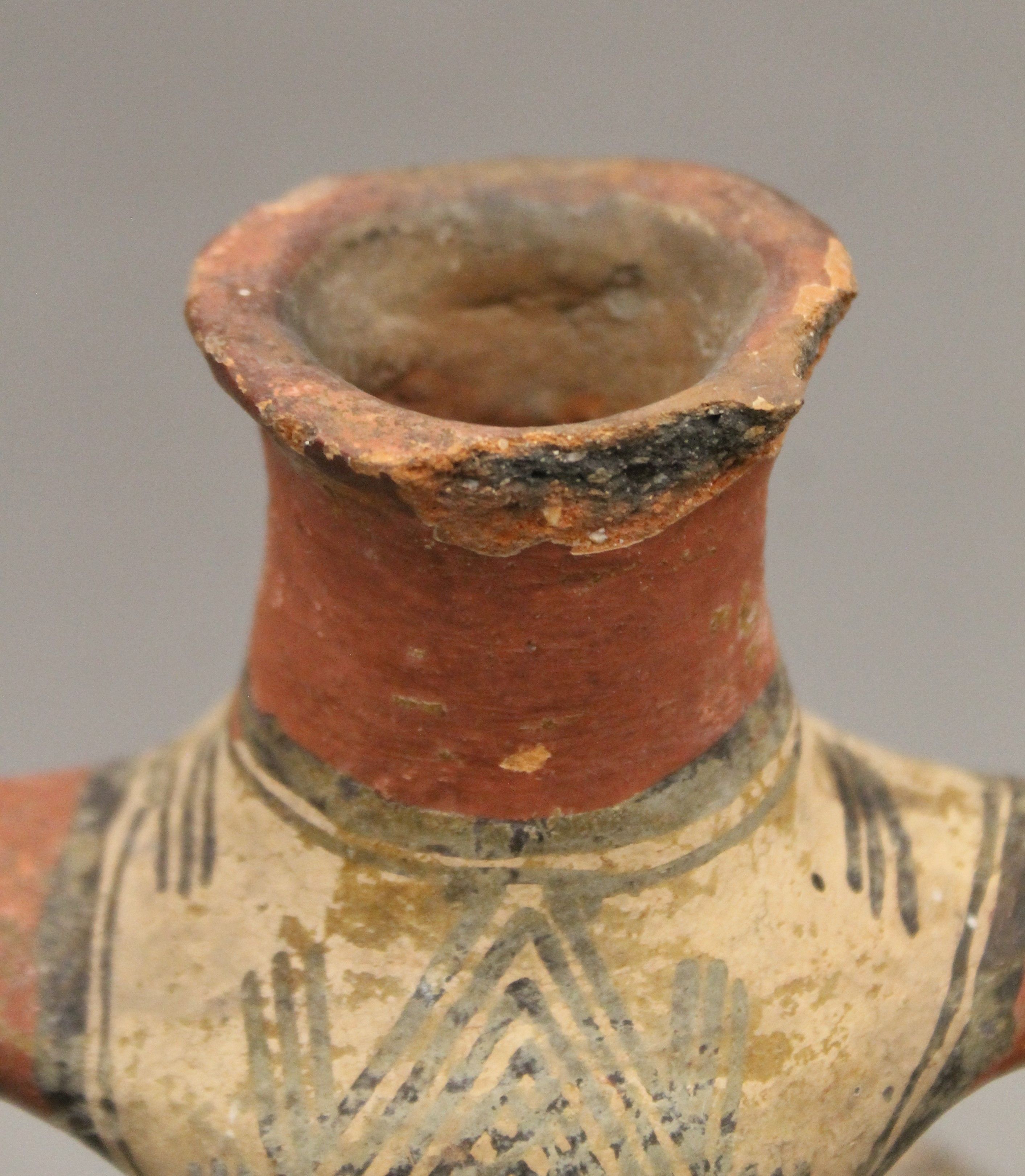 A Kabyle jug (part of the Berber people of Algeria). - Image 3 of 4