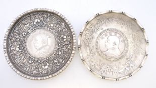 Two coin dishes. 9.25 and 9.5 cm diameter respectively.