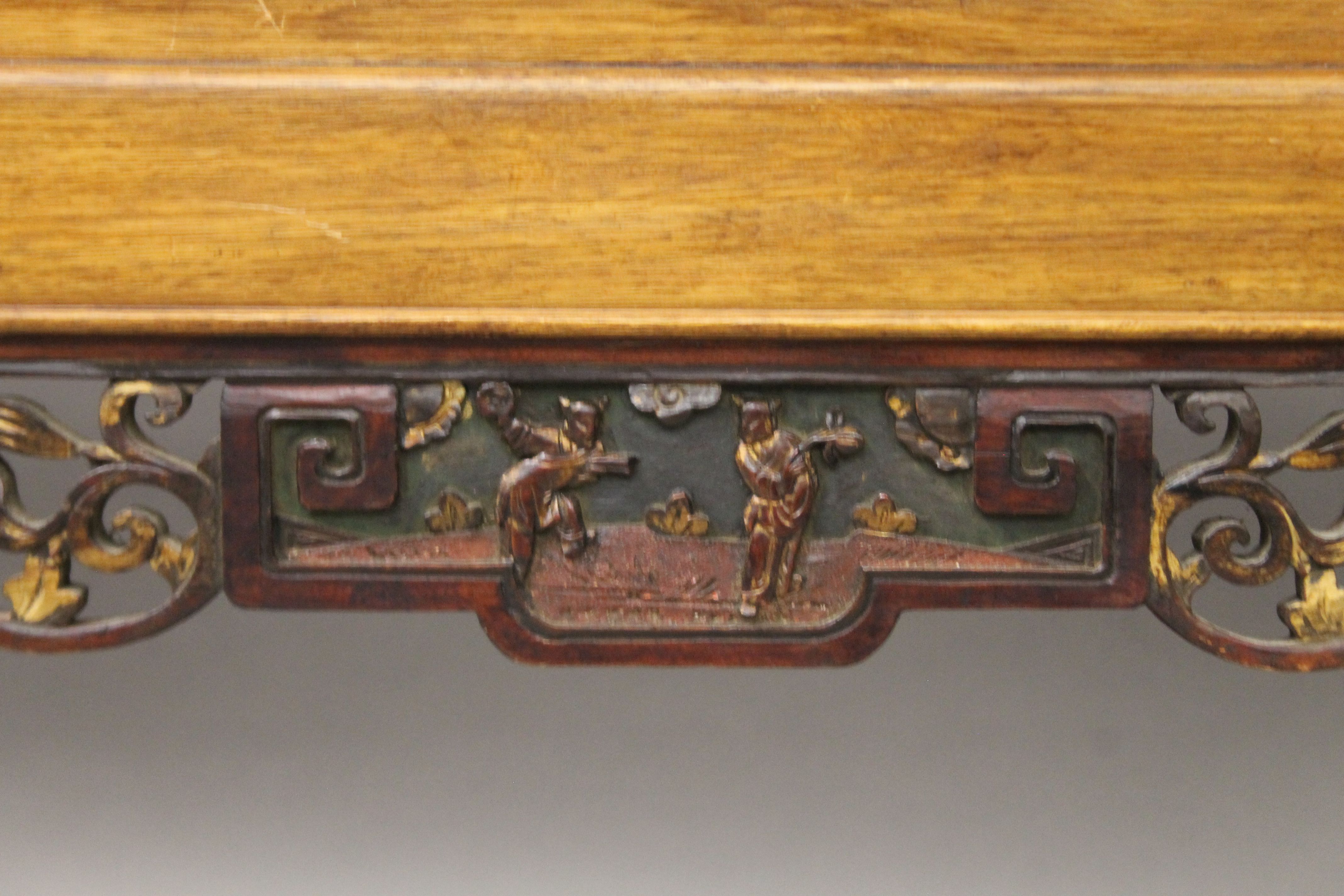 A Chinese low table. 120.5 cm long. - Image 4 of 6