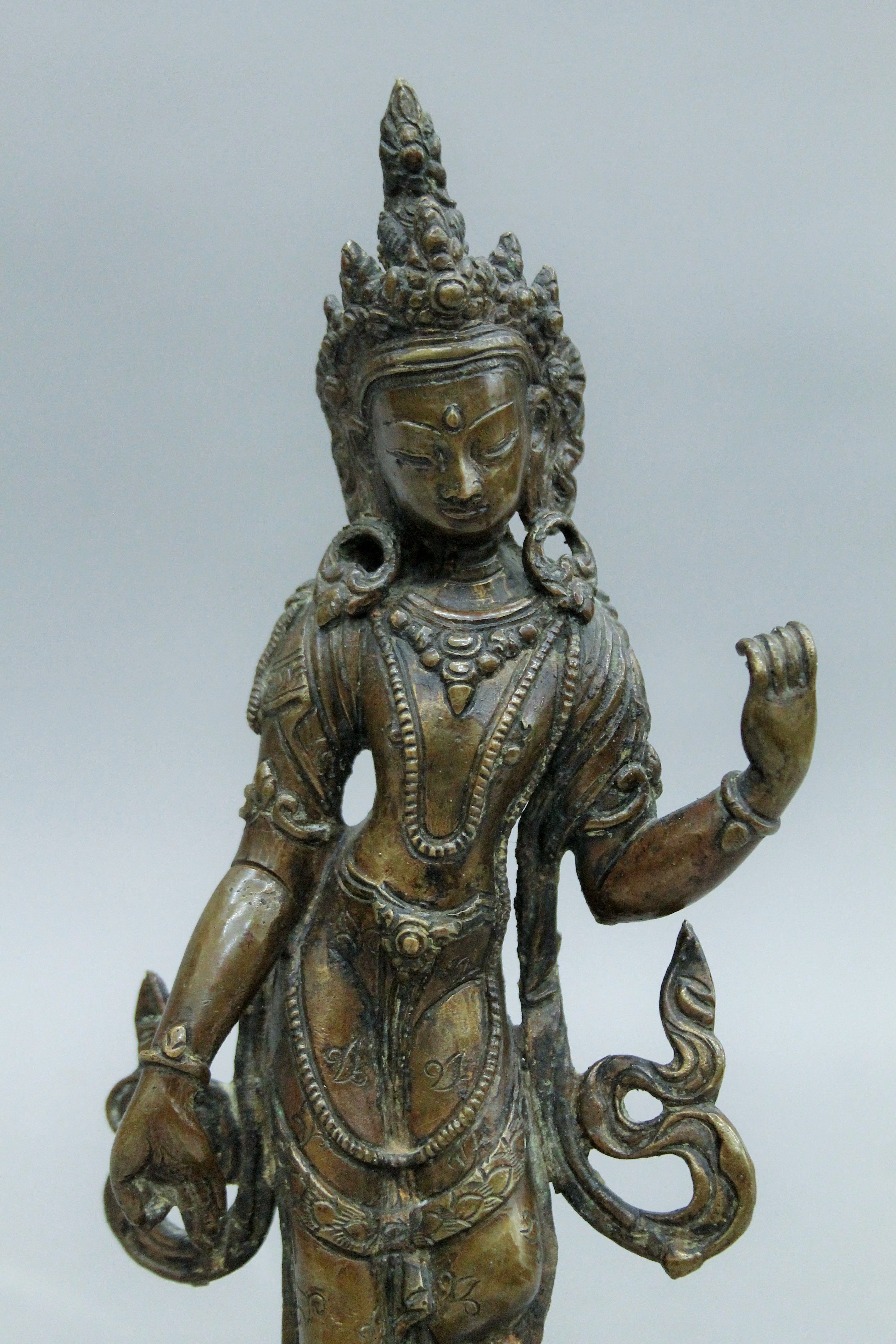 A bronze model of Buddha. 25.5 cm high. - Image 2 of 5