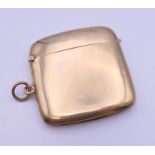 A 9 ct gold vesta, hallmarked for Birmingham 1923, maker's mark of SB & S. 4.5 x 4.5 cm. 19.