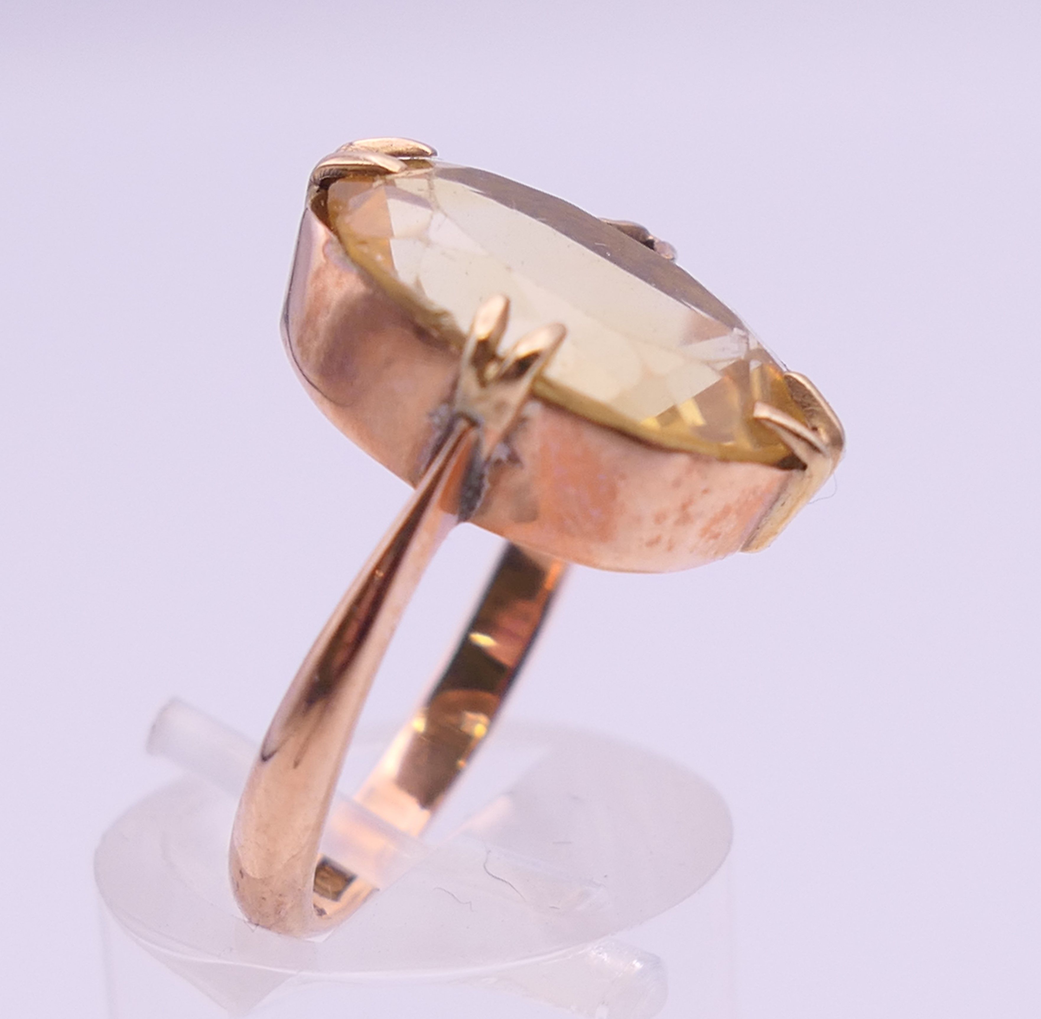 A 9 ct gold citrine ring. Ring size I/J. 4.4 grammes total weight. - Image 3 of 7