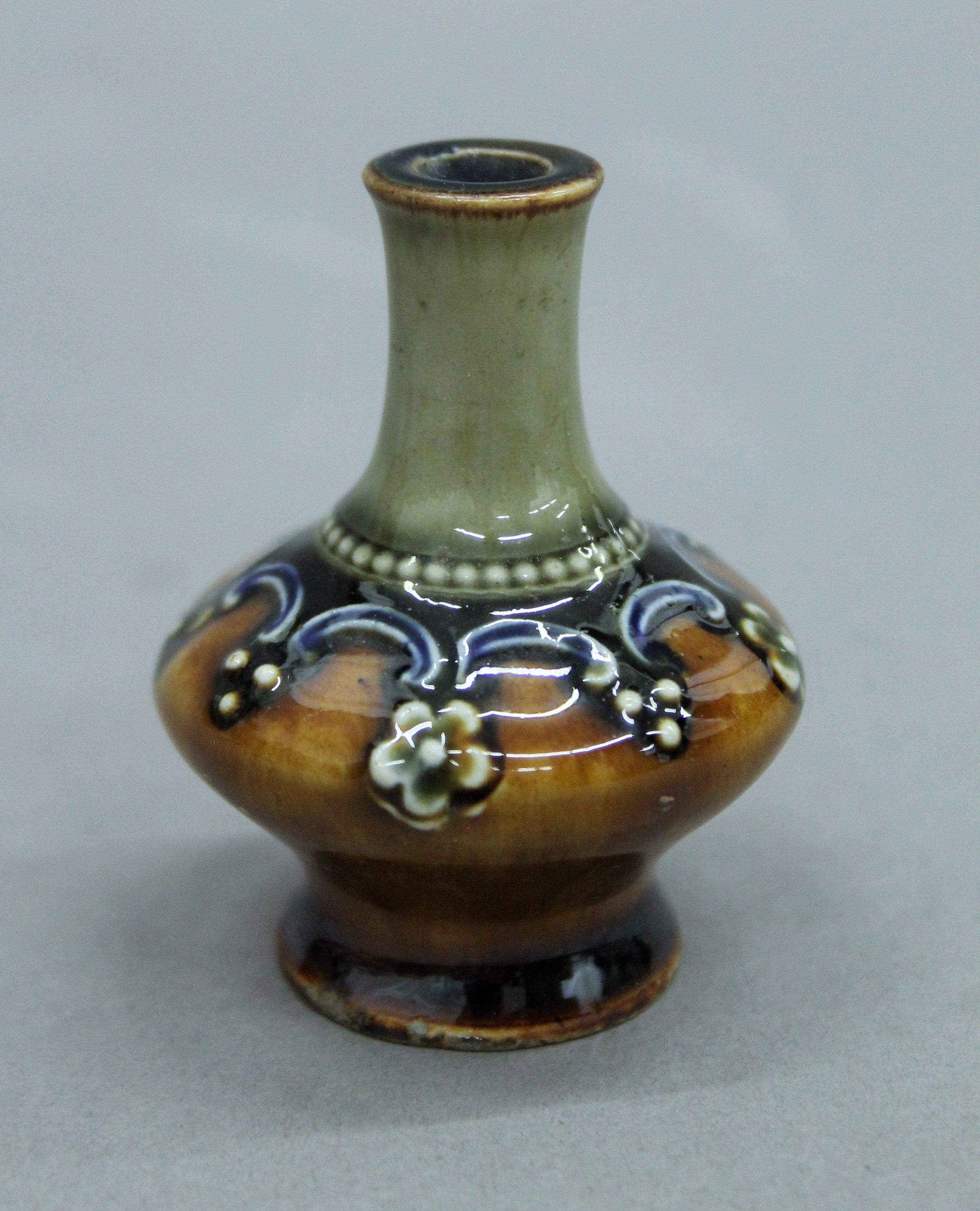 Six miniature Doulton vases. The largest 7.5 cm high. - Image 5 of 7