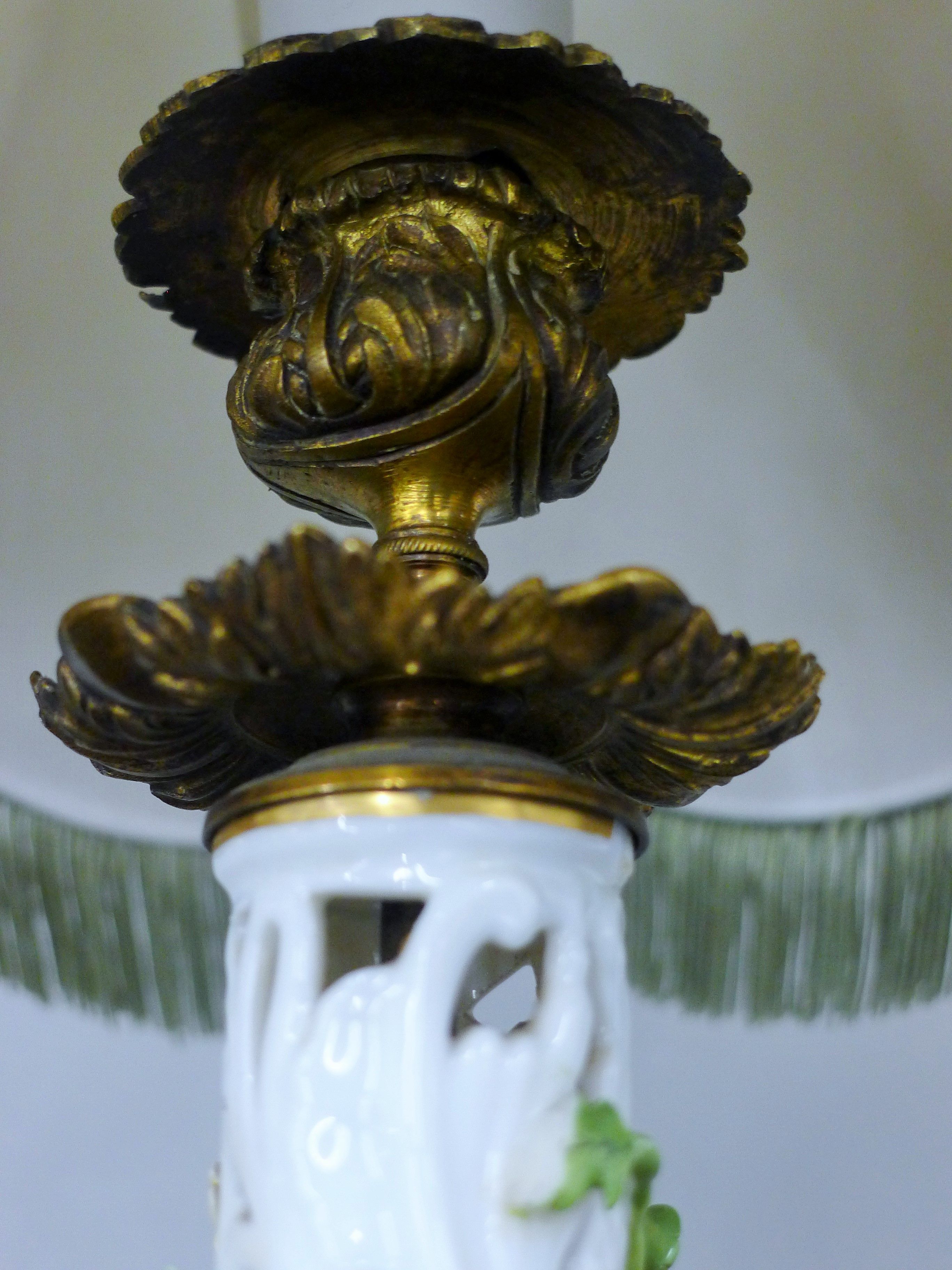 An early 20th century Samson porcelain reticulated and flower encrusted columnar lamp base with - Image 6 of 6