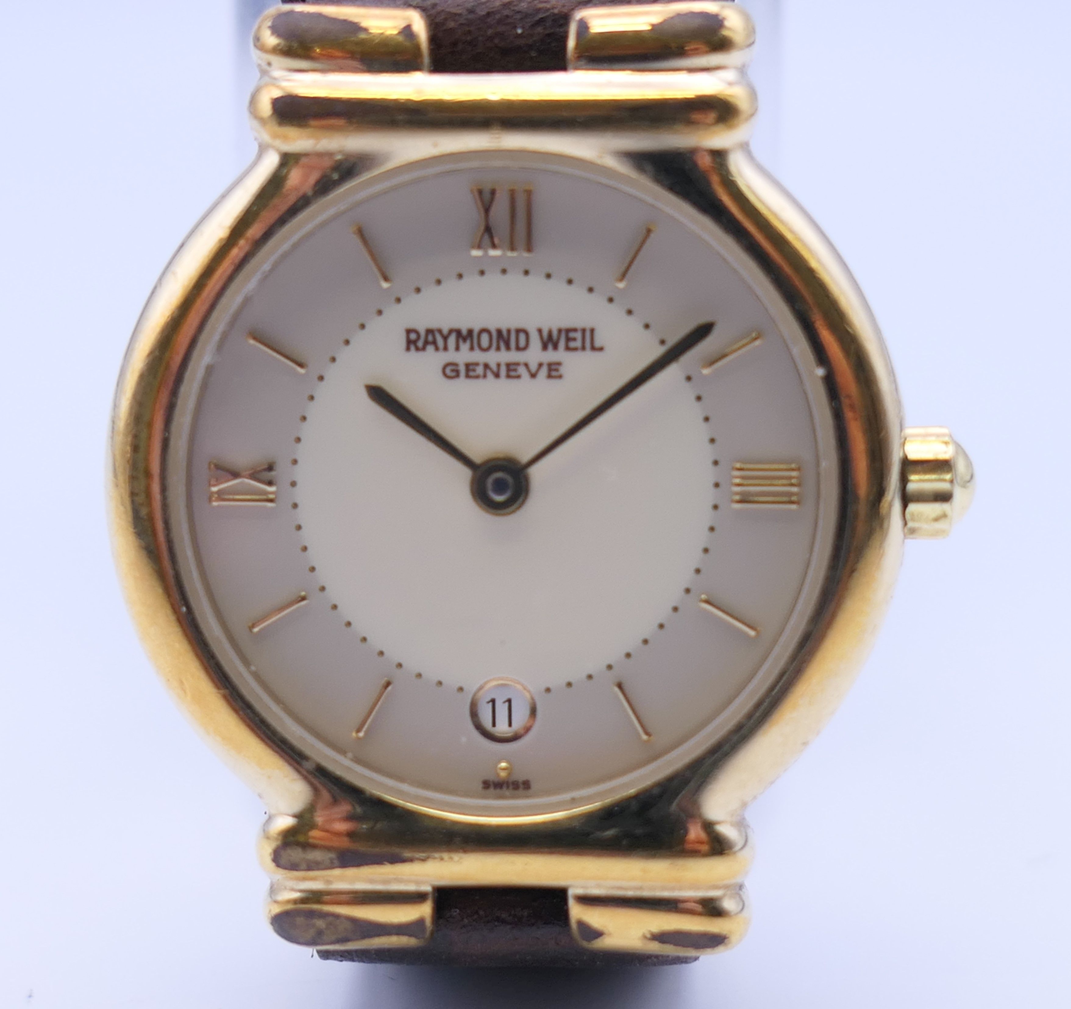 A Raymond Weil ladies wristwatch. 2.5 cm diameter.