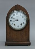 A Seth Thomas mahogany mantle clock. 29 cm high.