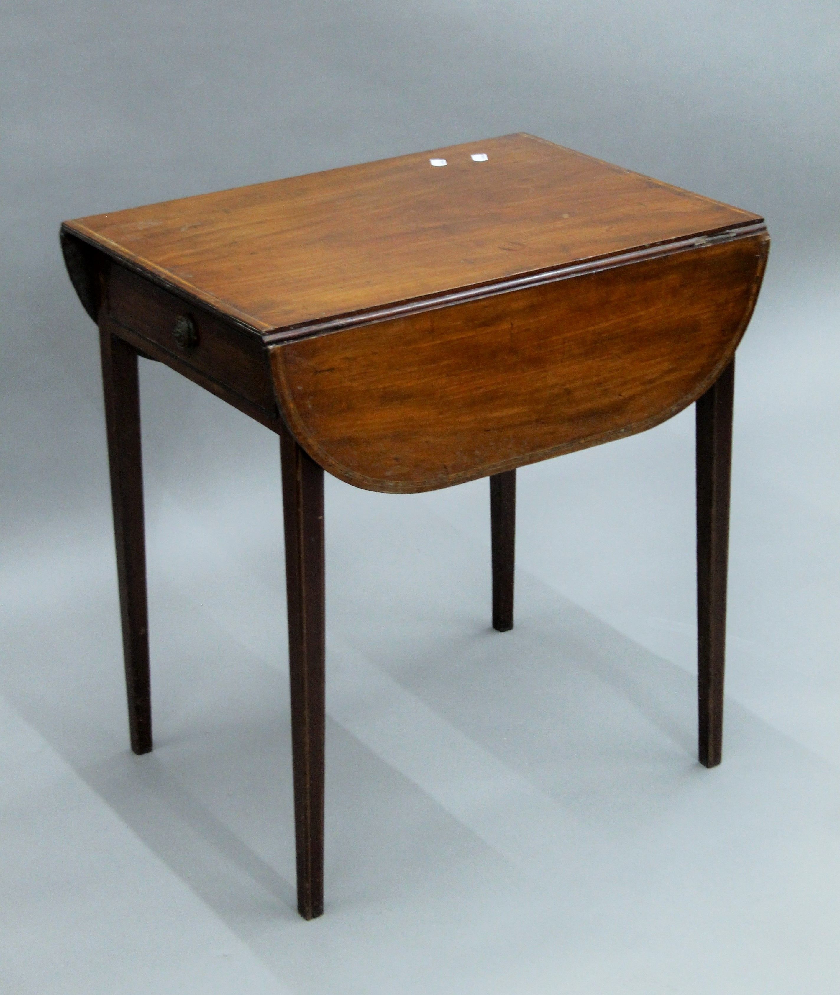 A 19th century mahogany single drawer drop leaf Pembroke table. 45 cm wide flaps down. - Image 2 of 11