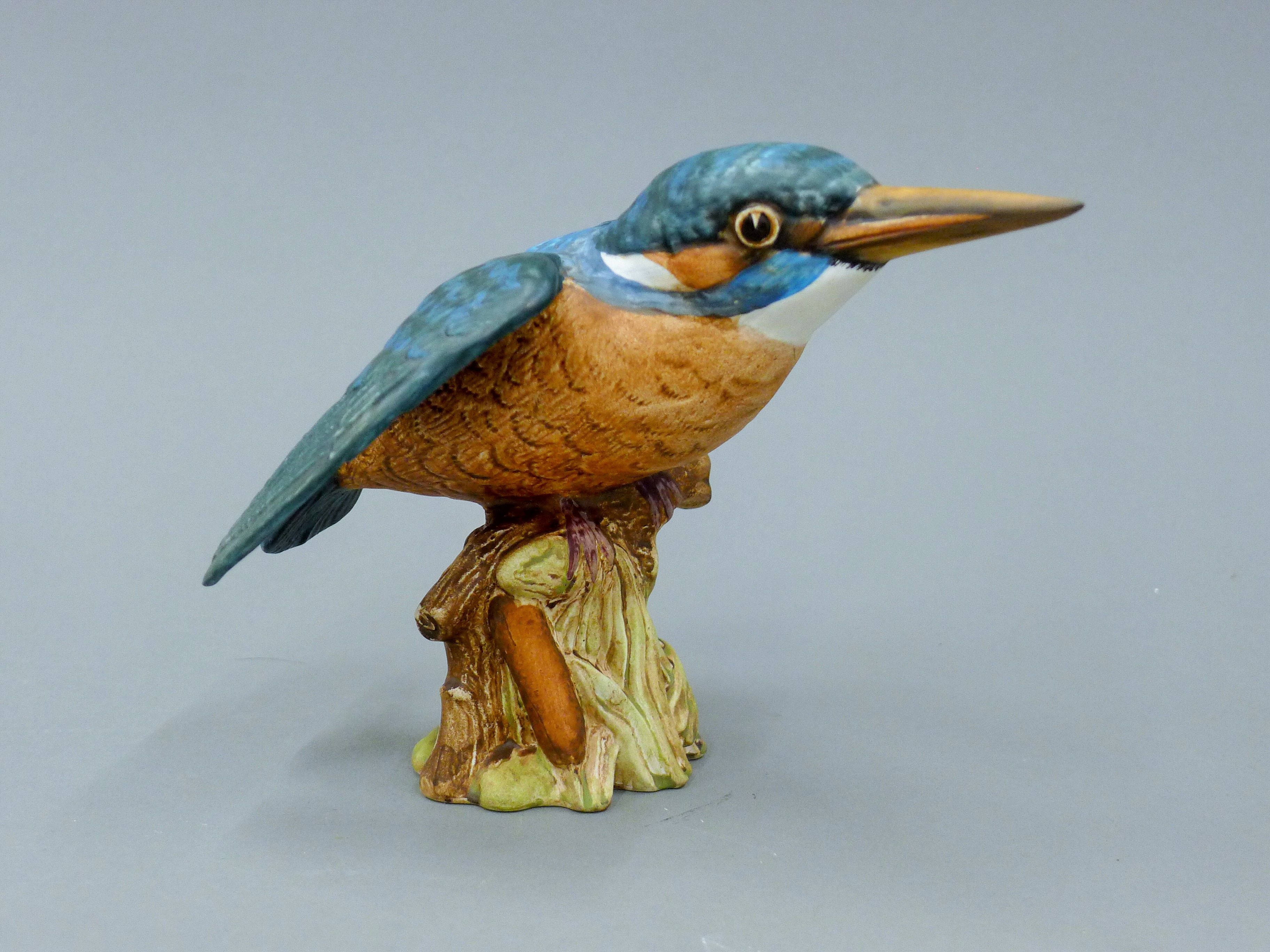 A Beswick ceramic model of a kingfisher, marked to base ''Beswick England'', - Image 2 of 4