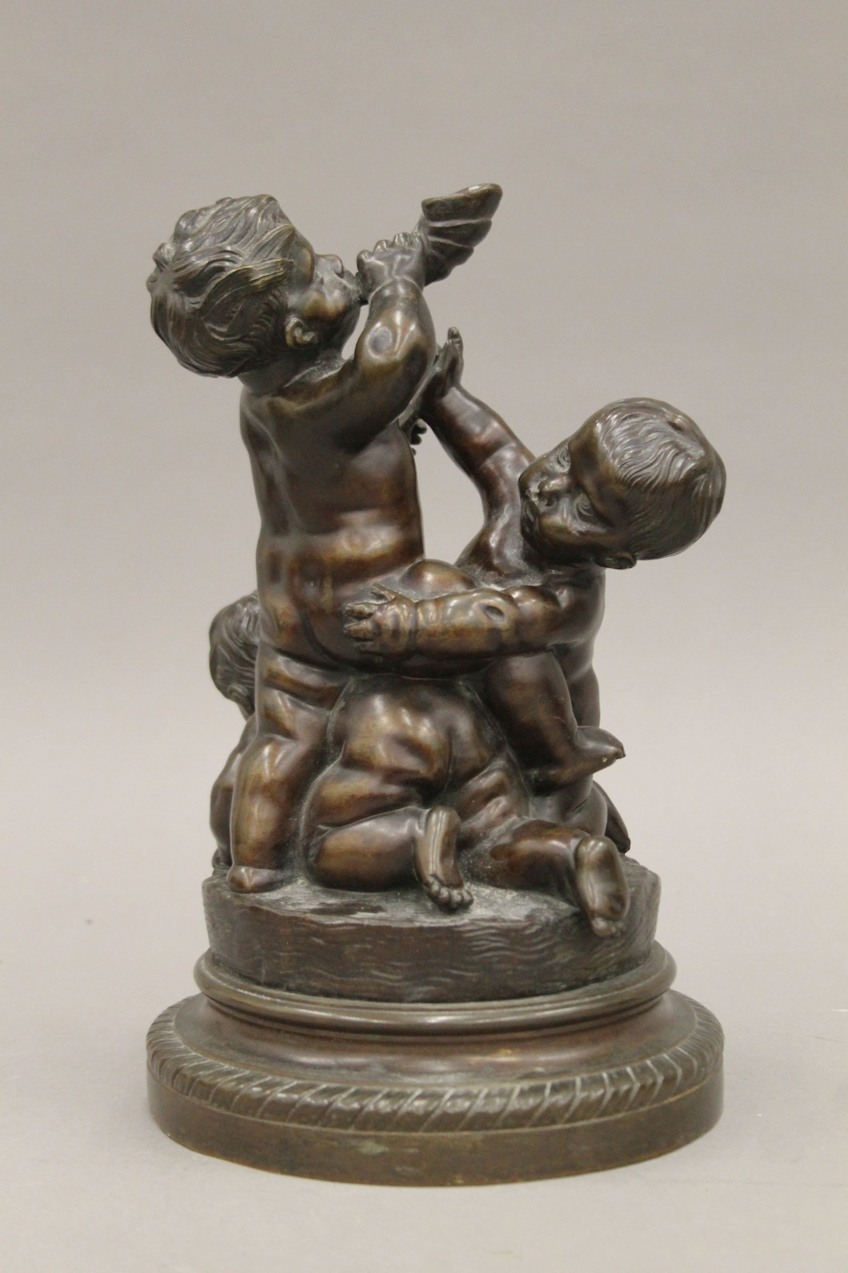 A pair of 19th century bronze sculptures of putti. Each approximately 28 cm high. - Image 3 of 5
