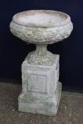 A large garden urn. 90 cm high.