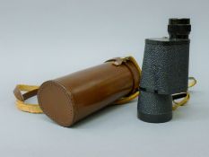 A cased Carl Zeiss monocular. The case 19.5 cm long.