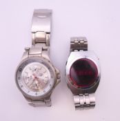 Two gentlemen's wristwatches. The largest 4 cm wide.