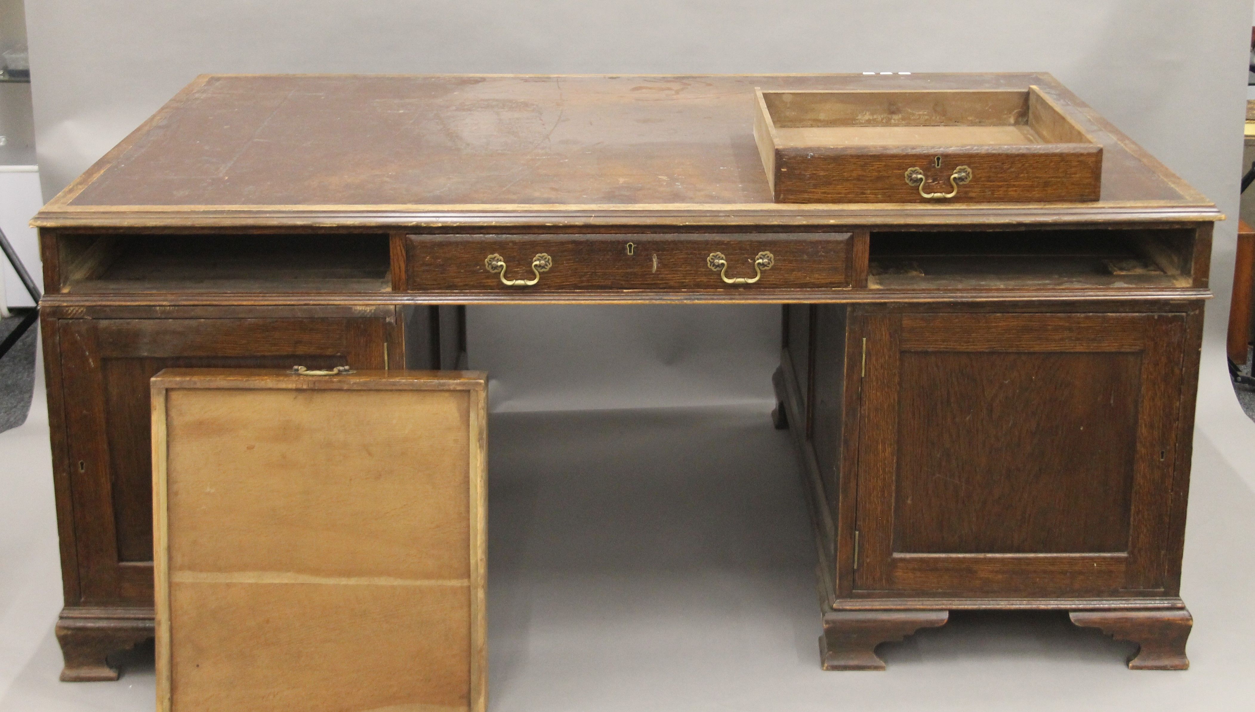 An early 20th century oak partner's desk. 182 x 123 cm. - Image 8 of 8