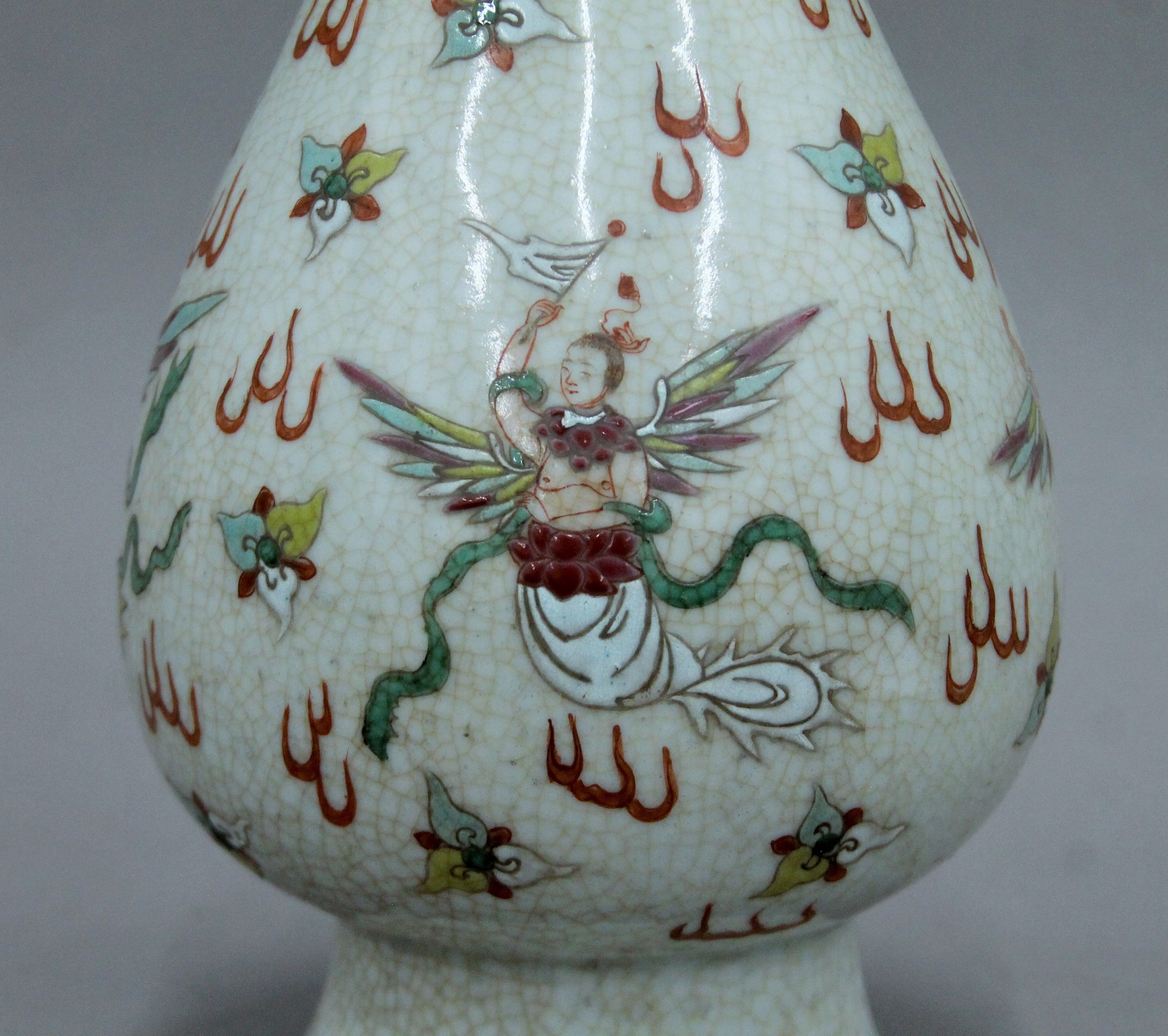 A Chinese porcelain crackle glaze vase. 34 cm high. - Image 3 of 6