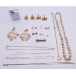 A small quantity of miscellaneous jewellery including earrings, cufflinks, necklaces,
