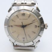 A Wittnauer stainless steel wristwatch. 3.25 cm wide.