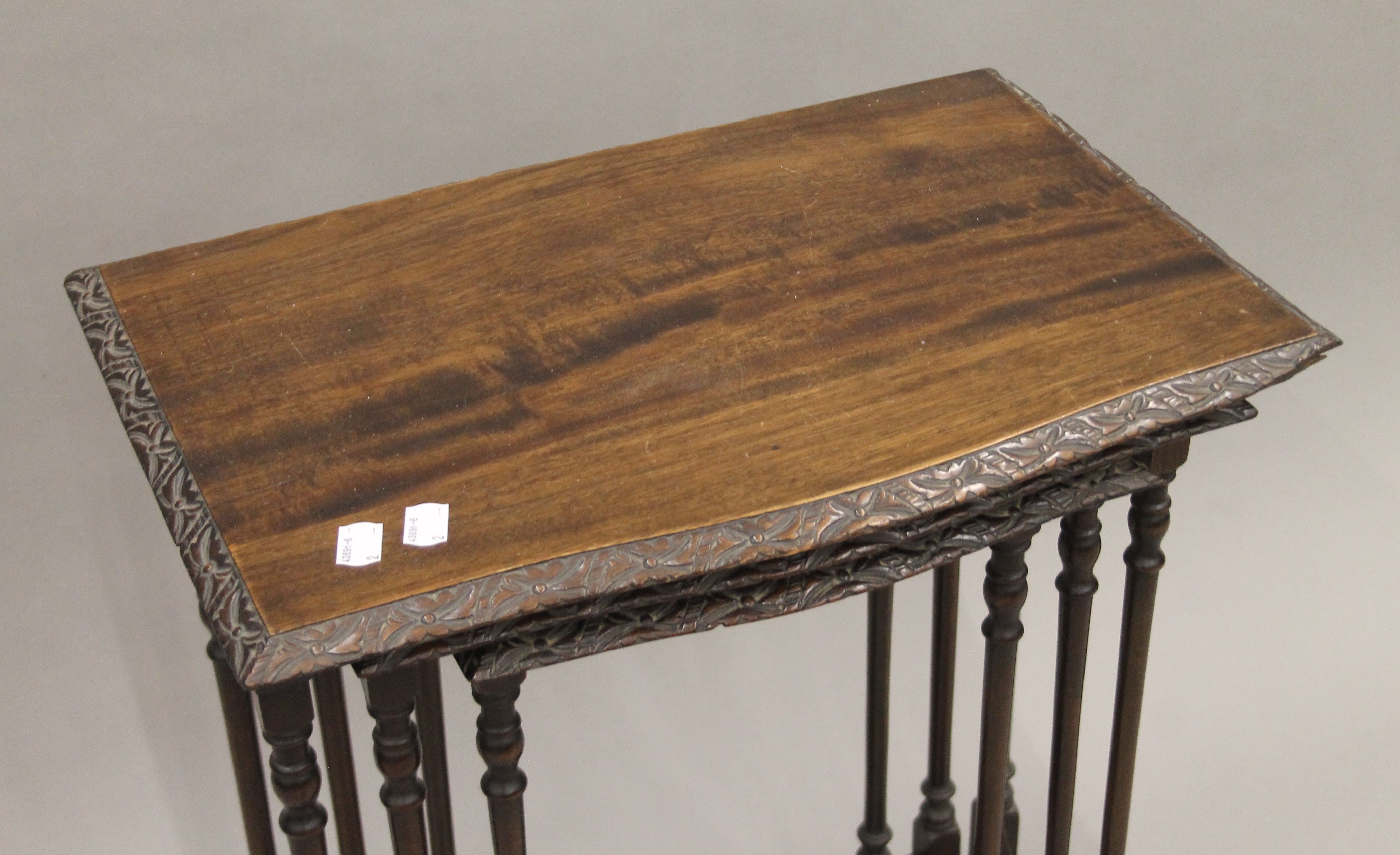 An early 20th century nest of three mahogany tables. The largest 48 cm wide. - Image 3 of 6