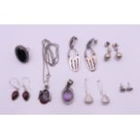 A quantity of silver jewellery. 46.3 grammes total weight.