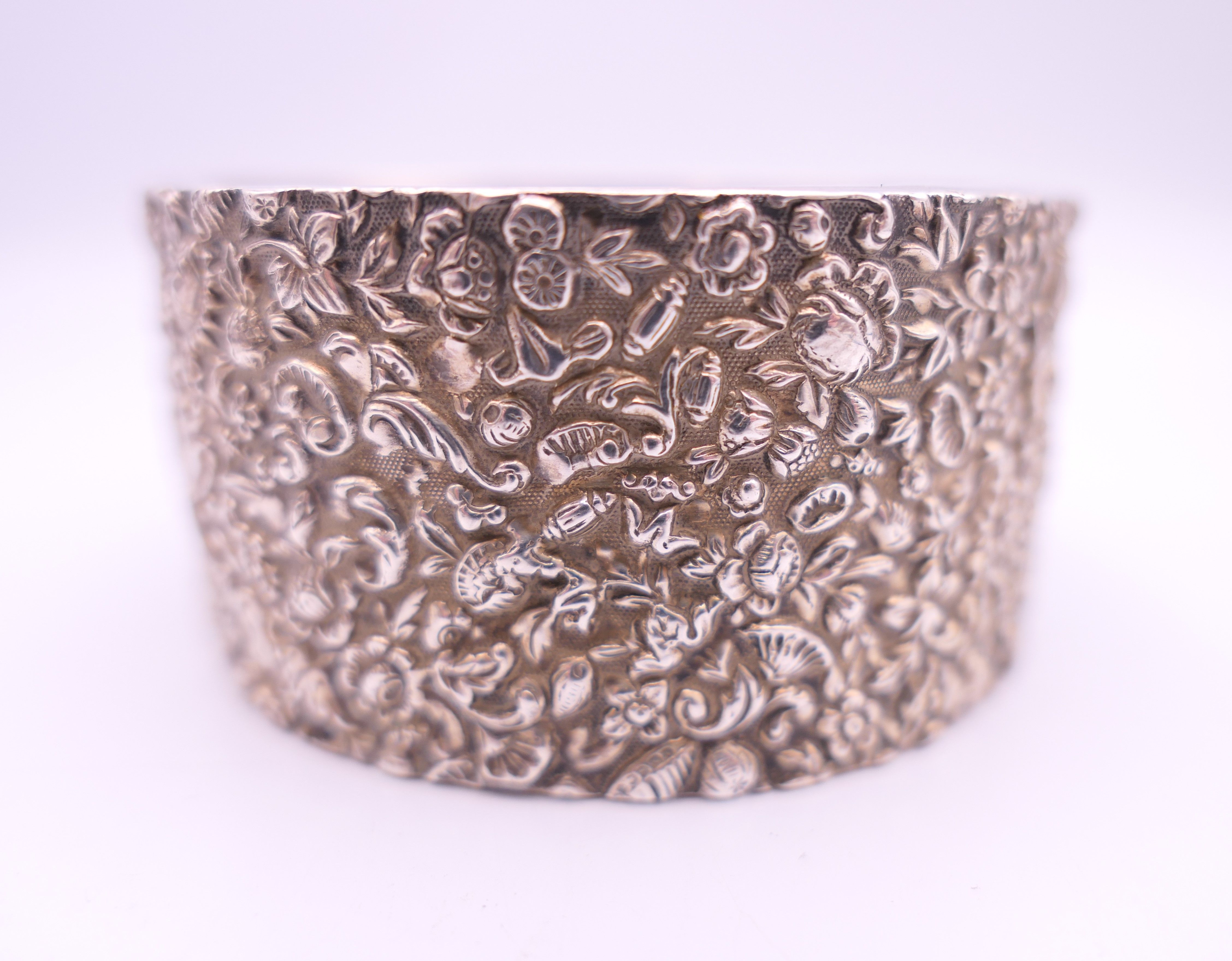 Four silver bangles. The largest 6.5 cm wide. 93.4 grammes. - Image 3 of 15