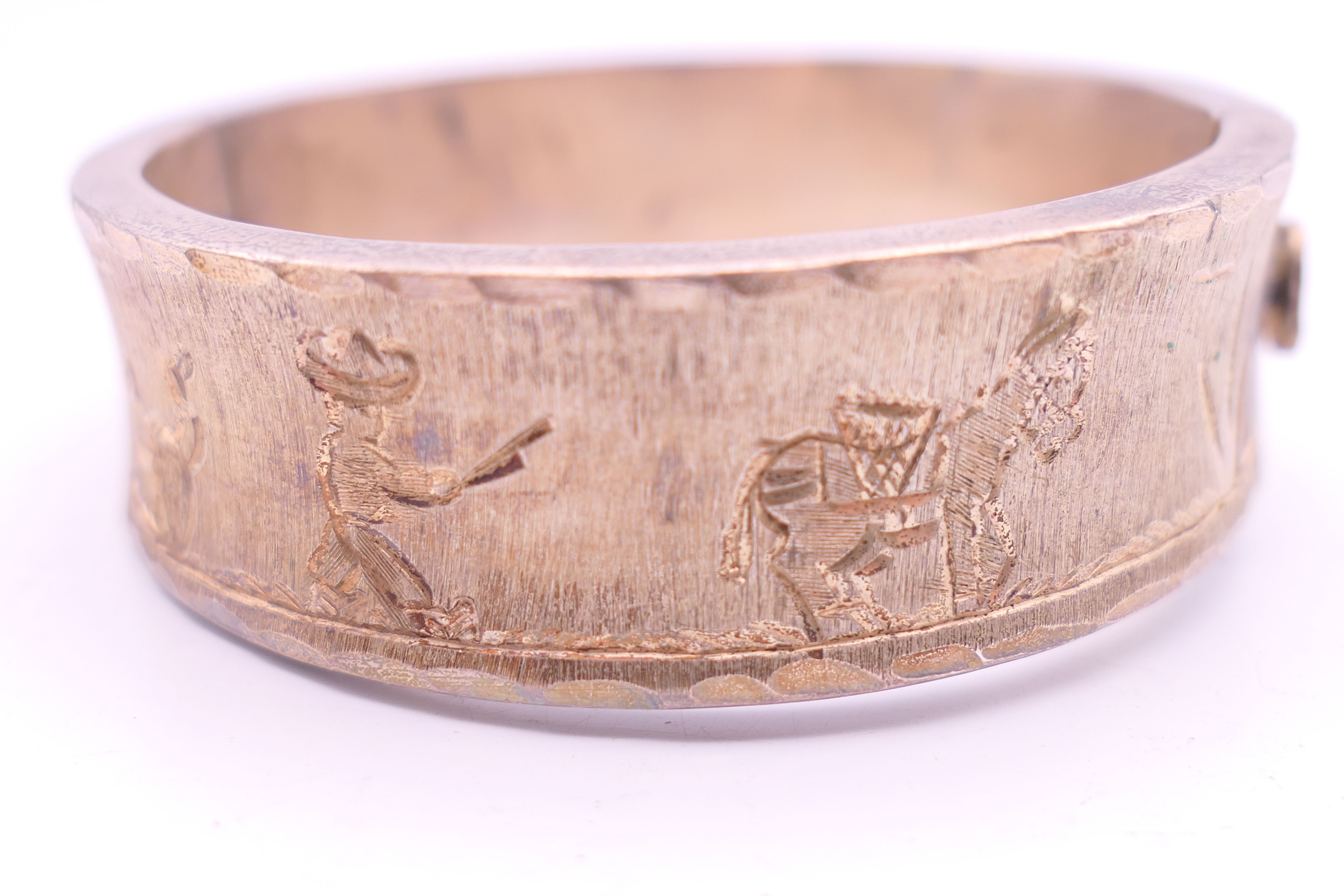 Two silver bangle formed bracelets. The largest 6.5 cm wide. 58.7 grammes. - Image 10 of 13