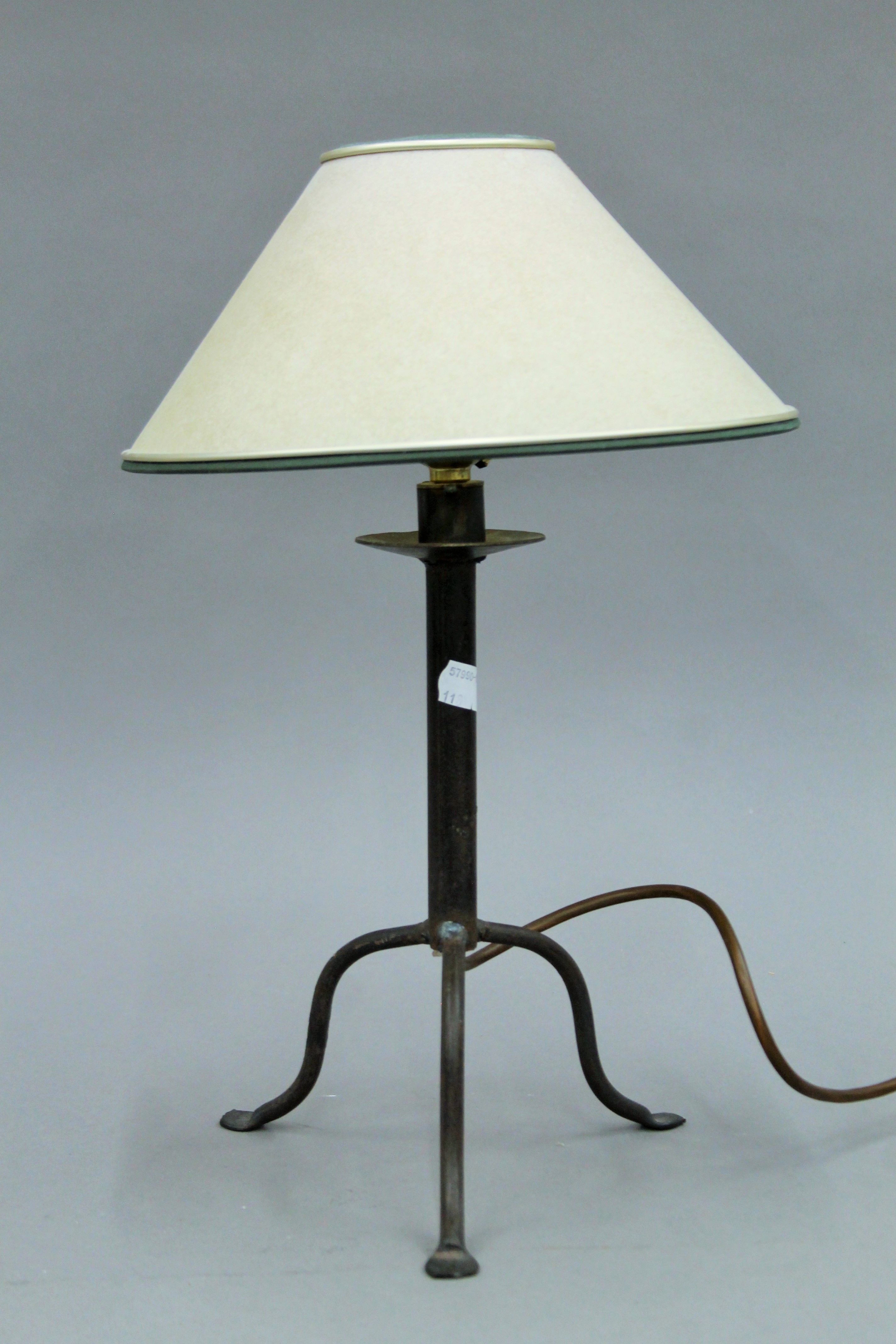 A pair of wrought iron table lamps. 39 cm high overall. - Image 2 of 3