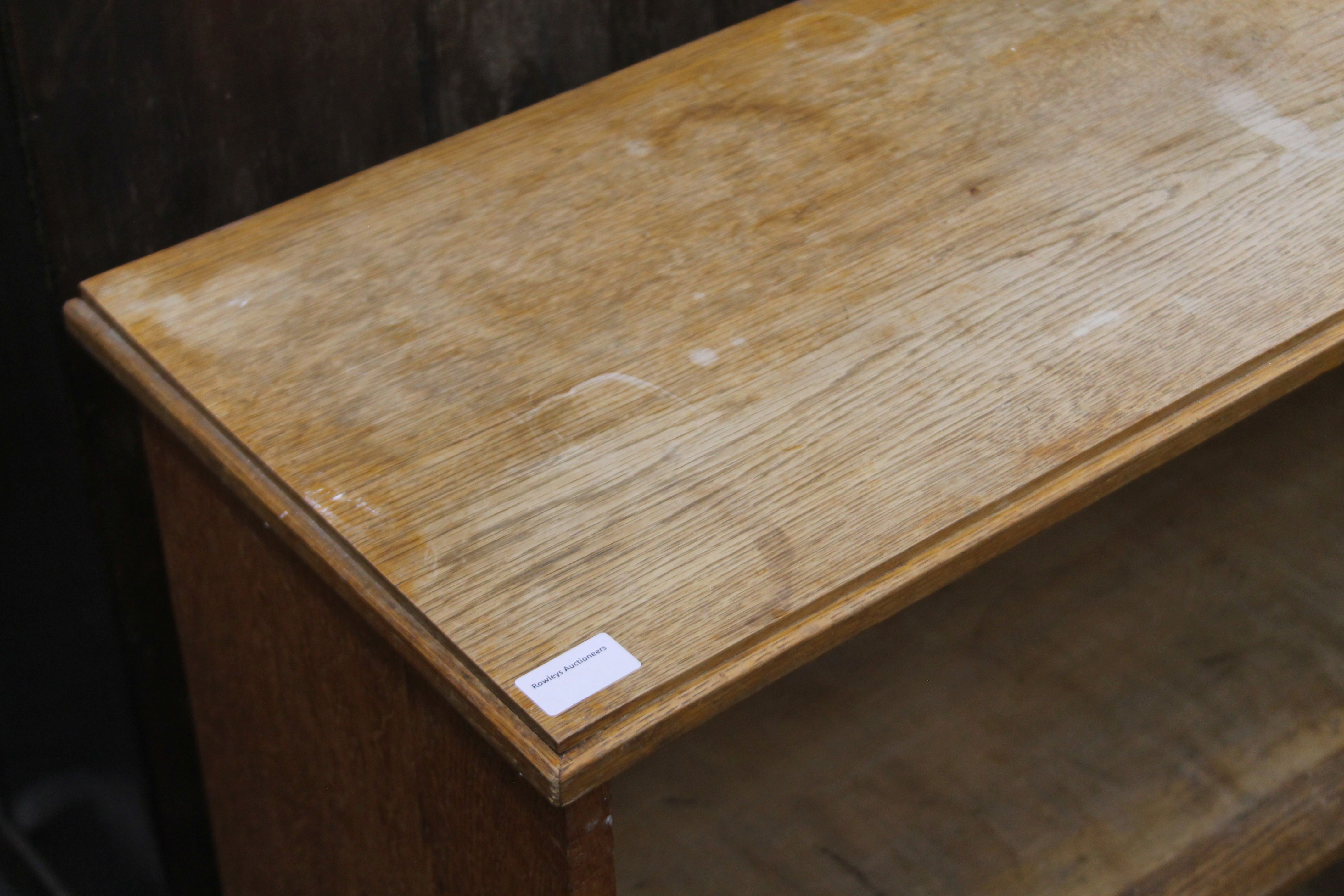 A mid-20th century oak bookcase. 85 cm wide. - Image 2 of 3